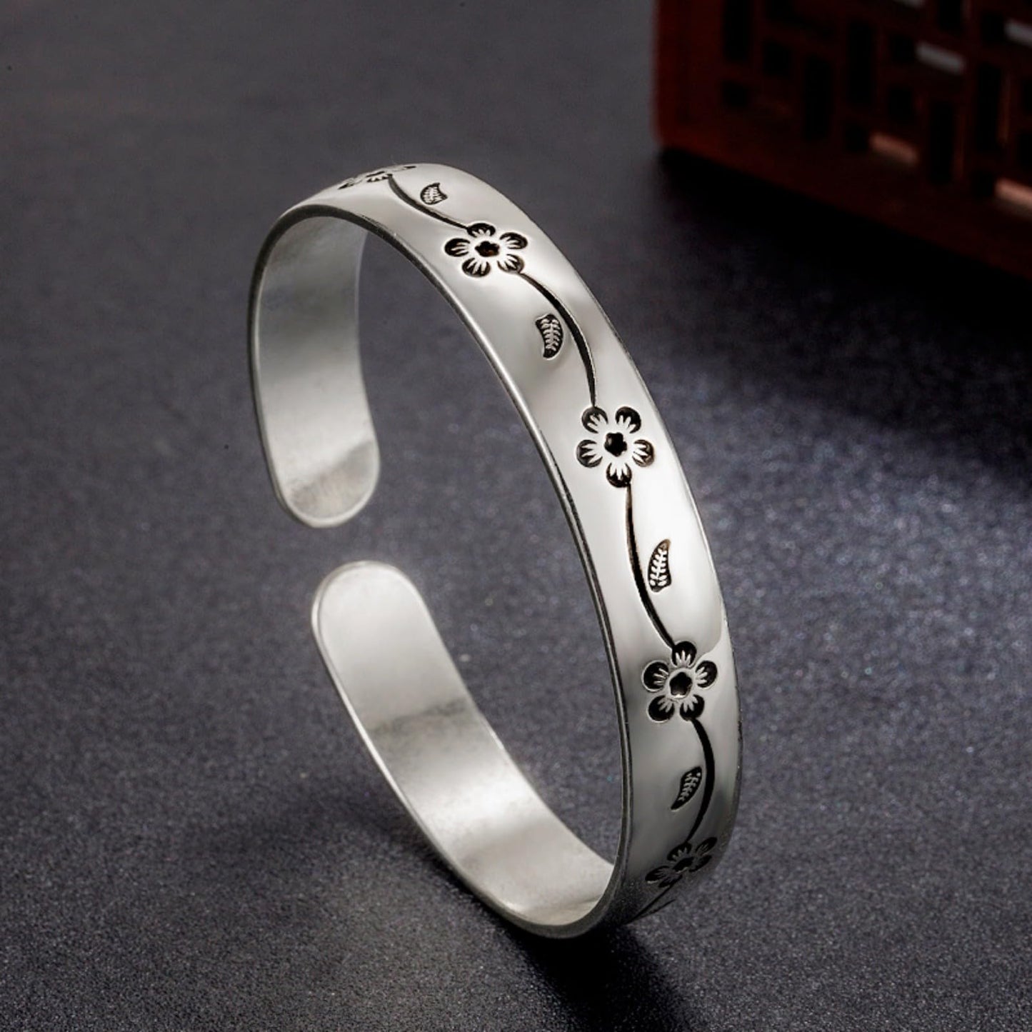 Chunky Wide S925 Sterling Silver Bangle Bracelet for Women Pretty Handmade Floral Open Cuff Bracelet Simple Elegant Adjustable Silver Cuff Bangles Trendy Womens Jewelry Birthday Holiday Acessories