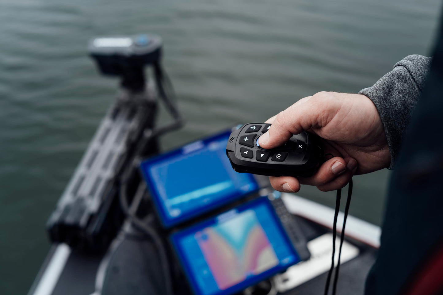 Lowrance Ghost X Freshwater Trolling Motor 47-inch Shaft, Bow Mount, with Active Imaging Nosecone and Configurable Foot Pedal, 000-16475-001