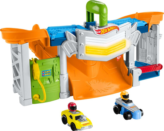 Fisher-Price Little People Hot Wheels Toddler Toy Race and Go Track Set with Lights Sounds & 2 Cars for Pretend Play Kids Ages 18+ Months