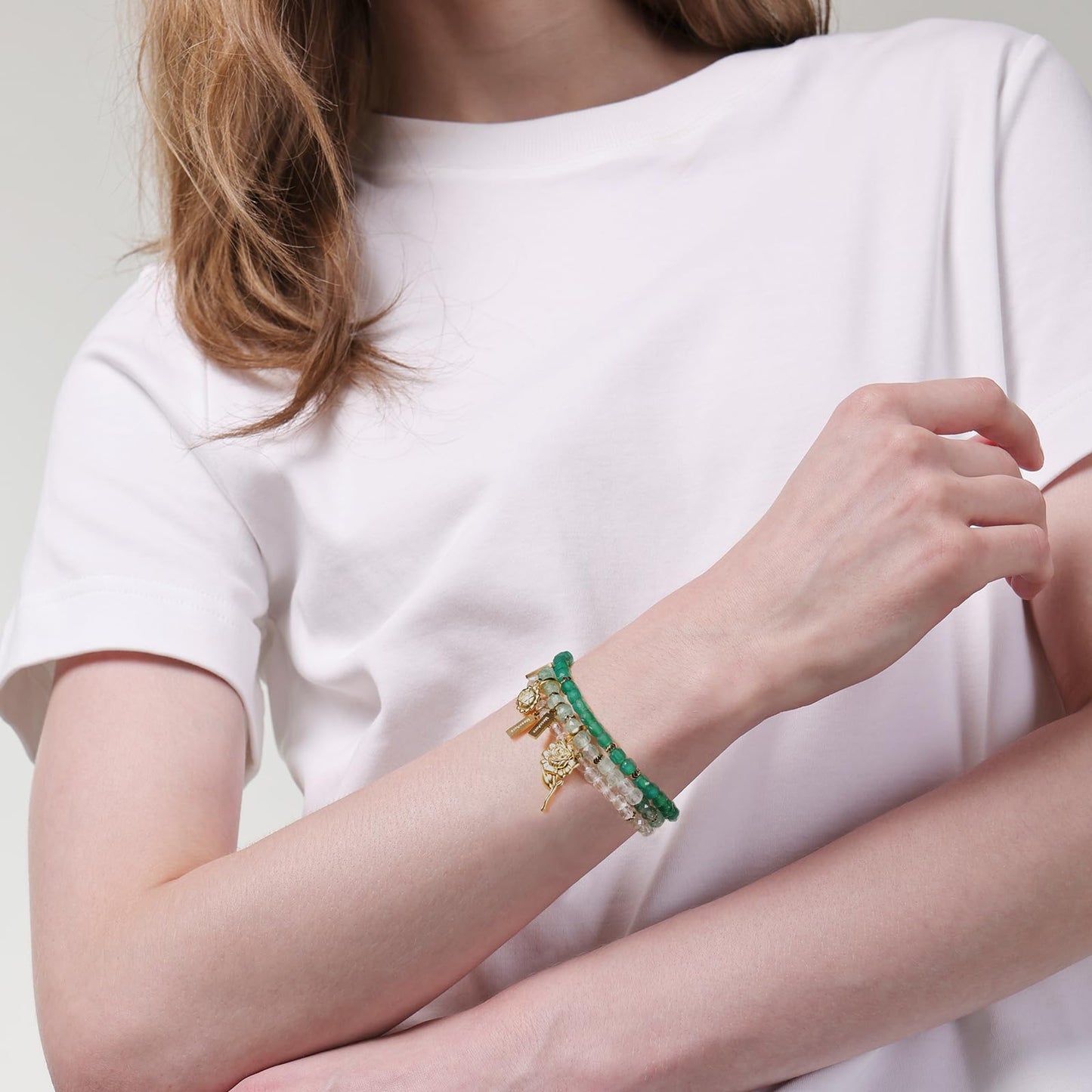 MesoAura Natural Green Agate Crystal Bracelet for Women & Men – Handmade Gemstone Beaded Bracelet, Heart Chakra Stone for Balance, Harmony & Calm – Adjustable Crystal Jewelry Gift (Serene Guardian Green Agate Bracelet)
