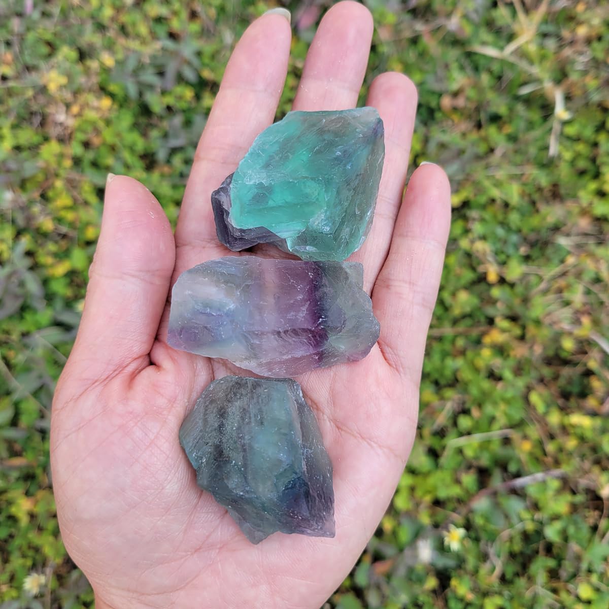 3-5Pcs Natural Raw Crystals 1''-2'' Rough Rainbow Fluorite Rocks for Tumbling Polishing Cabbing Gemstones Crystals and Healing Stones for Wicca Reiki,Fountian Rocks for Decorations (Rainbow Fluorite)
