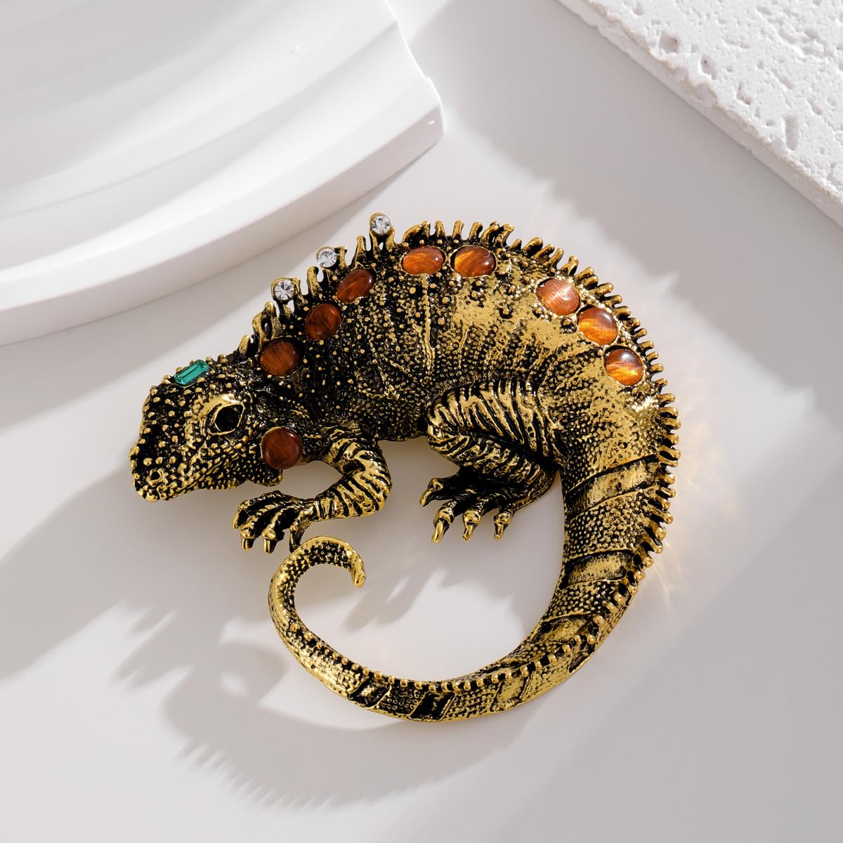 AILONMEI Vintage Brooches And Pins For Women Gold Brooch Pins For Women Costume Jewelry Pins (Chameleon)