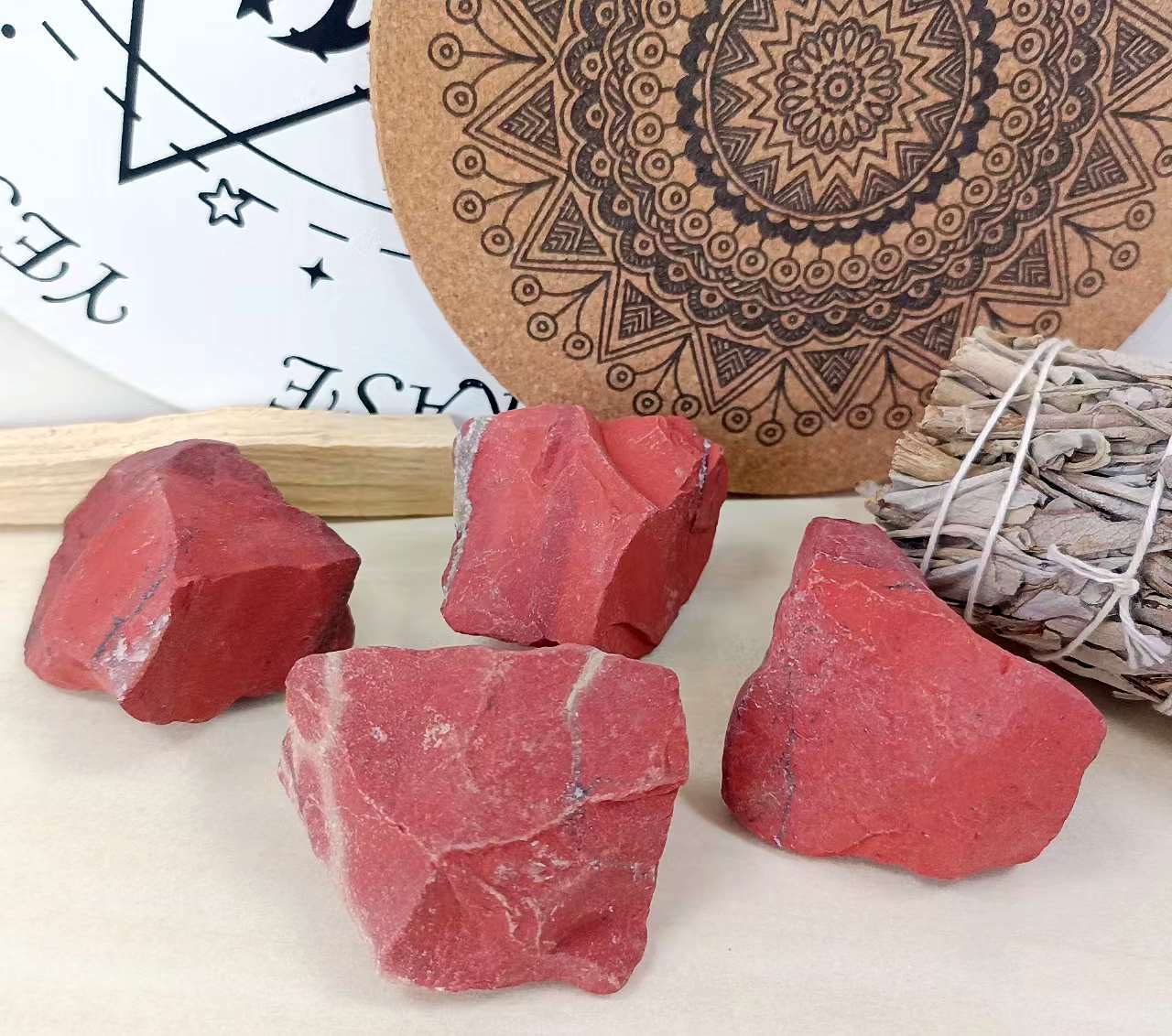 LAIDANLA 1lb 2" Red Jasper Natural Rough Stones Crystal Large Raw Crystals Bulk Healing Gemstones for Reiki Healing Tumbling Fountain Rocks Wire Wrapping Decoration Cabbing Lapidary