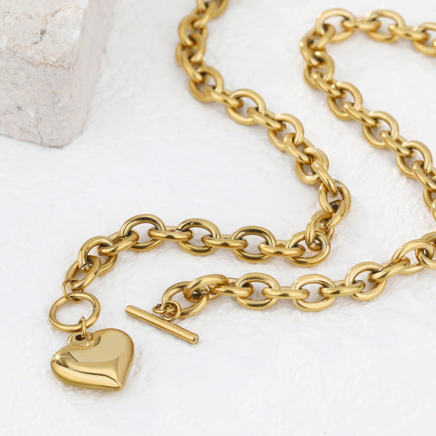 BONJOULRY Chunky Gold Heart Necklace for Women, 18K Waterproof Heart Necklace Statement Necklace Gold Charm Necklace Chunky Jewelry Valentine's Day Gift for Women (OT Chunky Chain Heart)