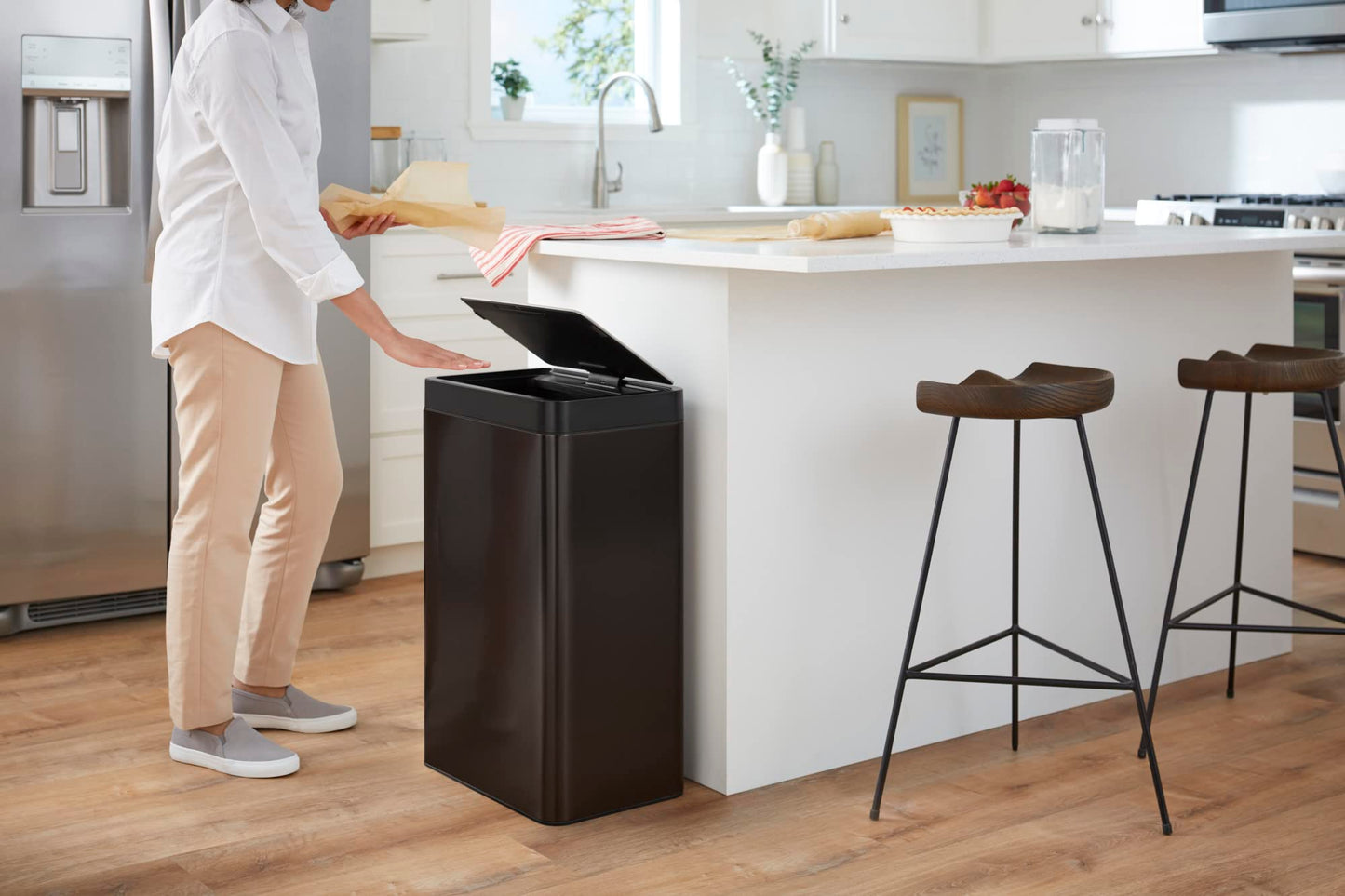 Kohler 23825-BST 13-Gallon Touchless Black Stainless Steel Trash Can, Hands-Free Motion Sensor Lid, Durable, Fingerprint-Resistant, Easy to Clean, K-23825-BST