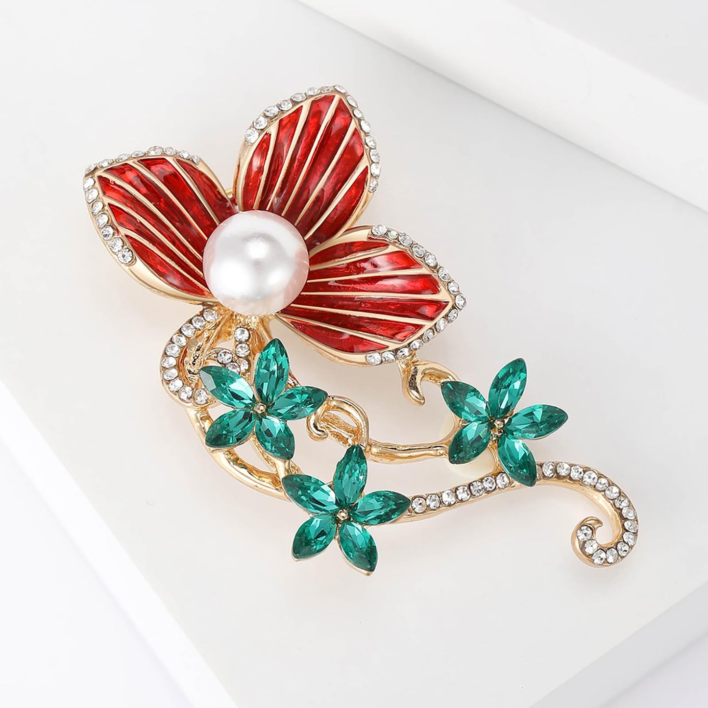 Camellia Flower Brooch for Women Rhinestones Pearl Flower Brooches Floral Pin Sweater Coat Dress Accessories Gifts for Mother's Day Party Wedding