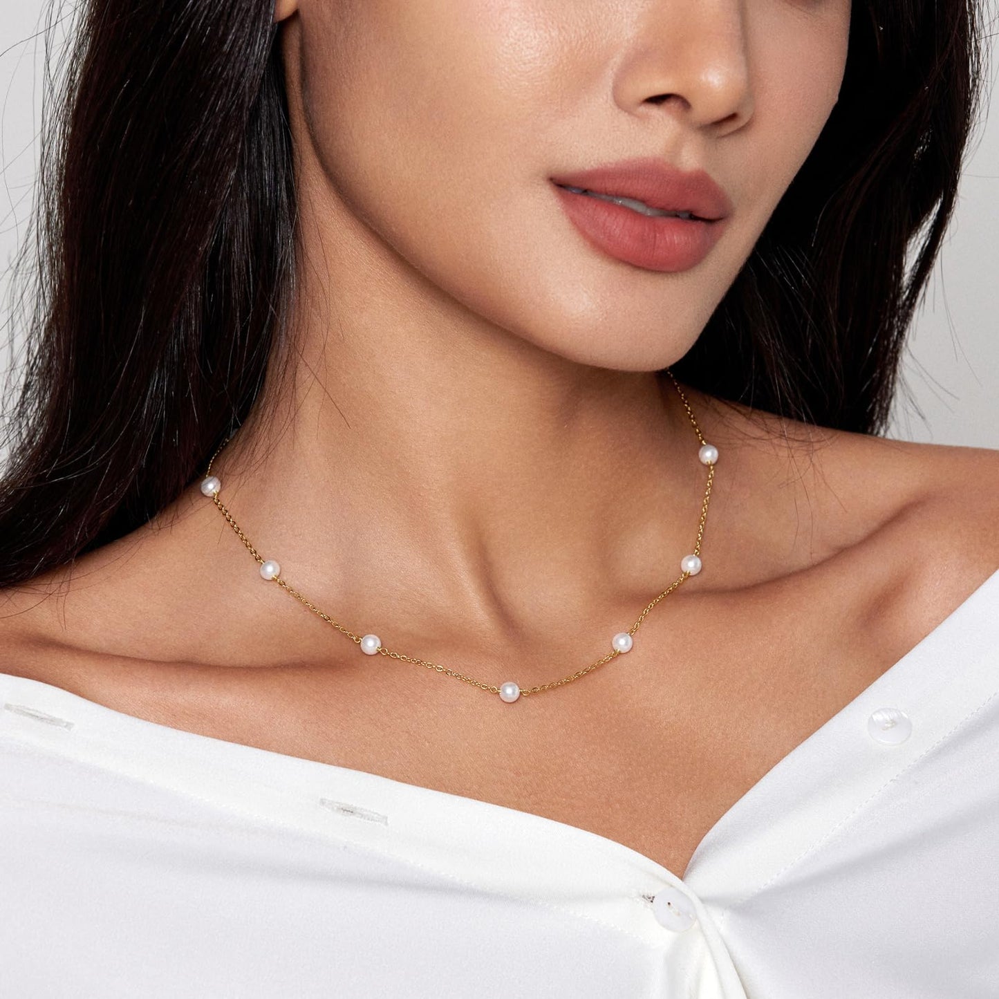 Zeffy Dainty Pearl Necklace for Women Small Pearl Chain Necklace Tiny Pearls Beaded Choker Necklace for Women Simple Jewelry Gifts