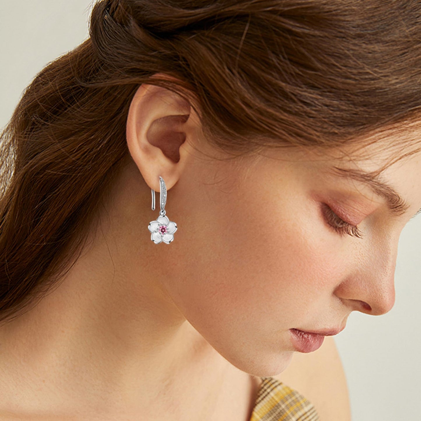Pink Flower Earrings for Women 925 Sterling Silver Cherry Blossom Earrings Pink Crystal Flower Sakura Fish Hook Earrings Lightweight Elegant Christmas Wedding Holiday Floral Jewelry Gifts