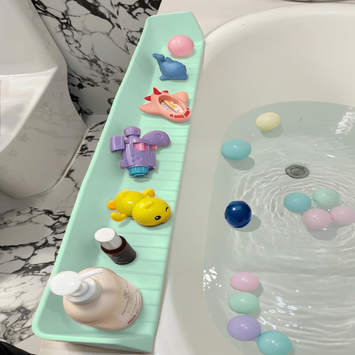 DubiLaka 31.5" Bathtub Splash Guard for Kids & Toddlers - Silicone Play Shelf & Toy Storage Tray with Strong Suction Cups to Prevent Water Spills, No-Leak Fun Bath Time - Tub Toy Holder Ledge,Green