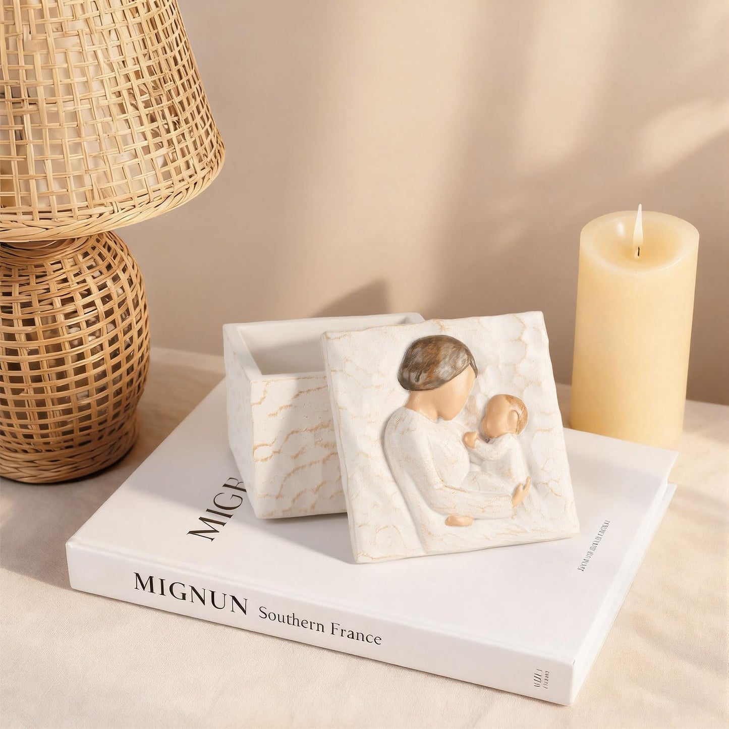 QIANLING New Grandma Gifts Keepsake Box - First Time Grandma Gifts, Mother’s Day Gift for Grandma, Birthday Gifts for Grandmother, Jewelry & Small Treasures Decorative Keepsake Box