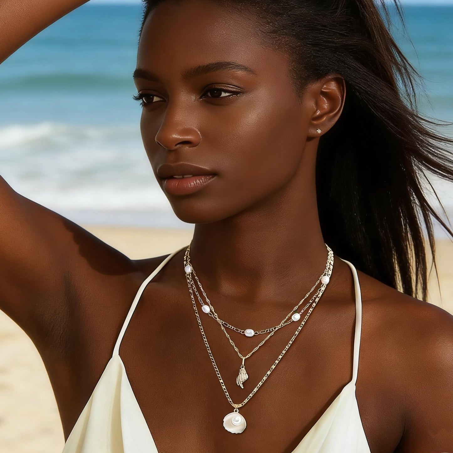Shell Starfish Necklace for Women Gold Tone Layered Beach Jewelry Pearl Seashell Charm Adjustable Coastal Necklace for Summer Vacation Outfits Gifts