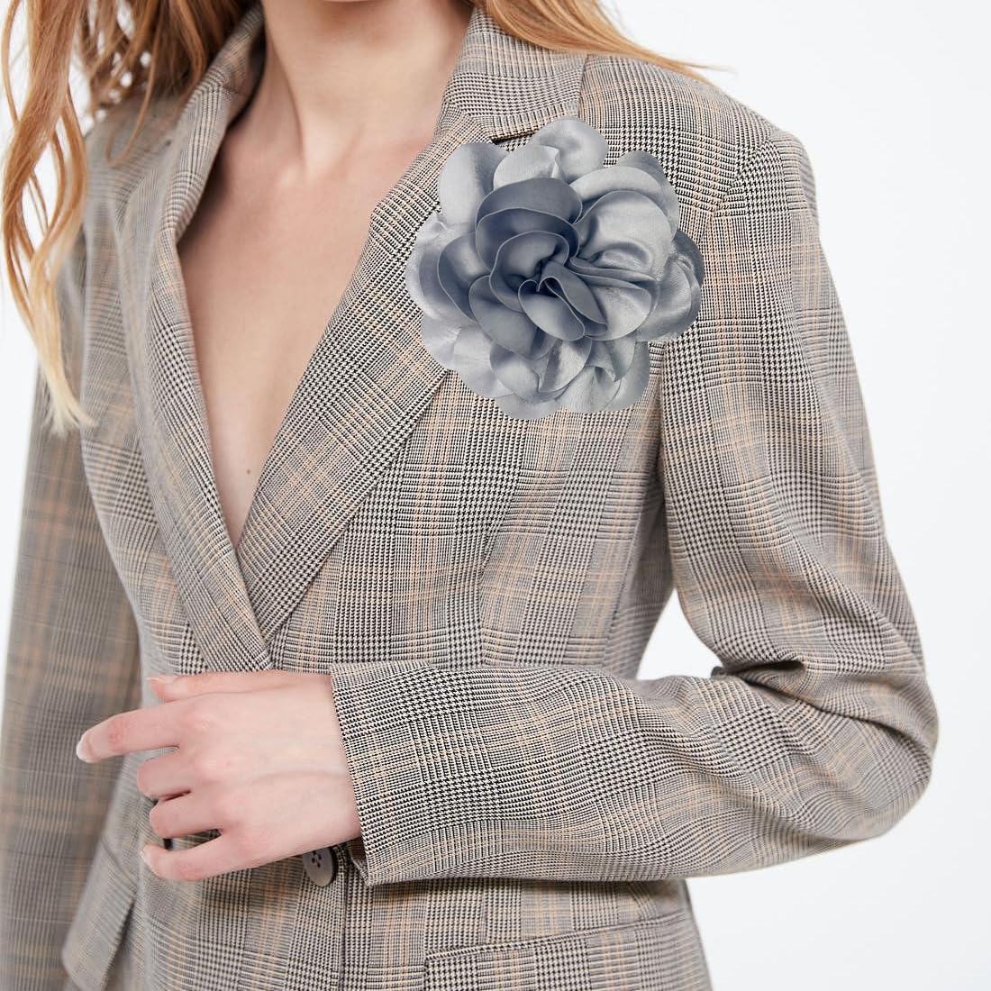 ZZ ZINFANDEL 19mm Extra Large Rose Flower Brooches Lapel Pins Dainty Satin Fabric Brooches Big Camellia Flower Brooch Pin for Women Wedding Part Dance Clothes Accessories Jewelry Gifts (gray)