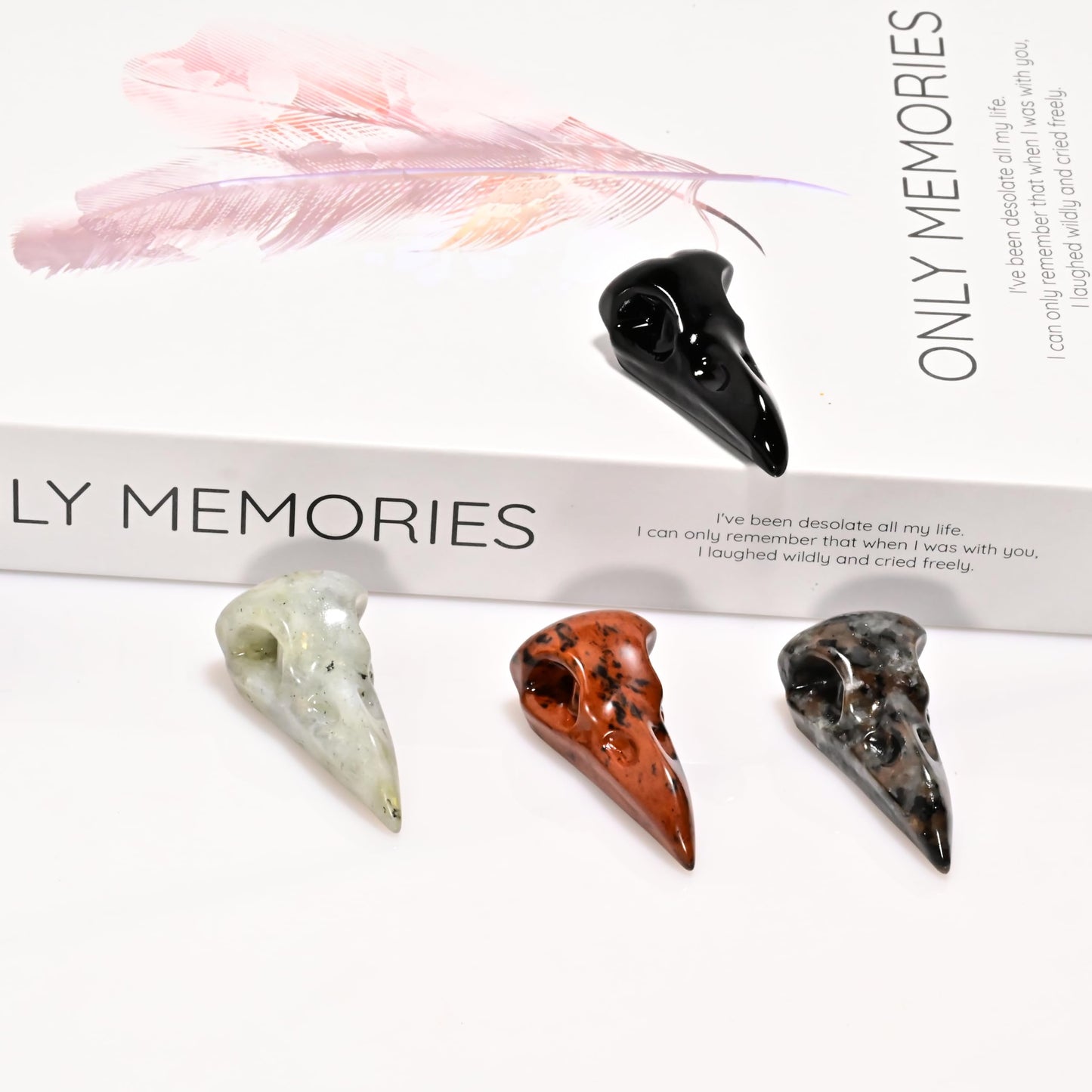 DZJXBZhu Red Obsidian Raven Skull Figurine Crystal Healing Stone Spiritual Meditation Pocket Figurine Natural Gemston Hand Carved Polished Home Room Office Desk Decoration Gift Collect