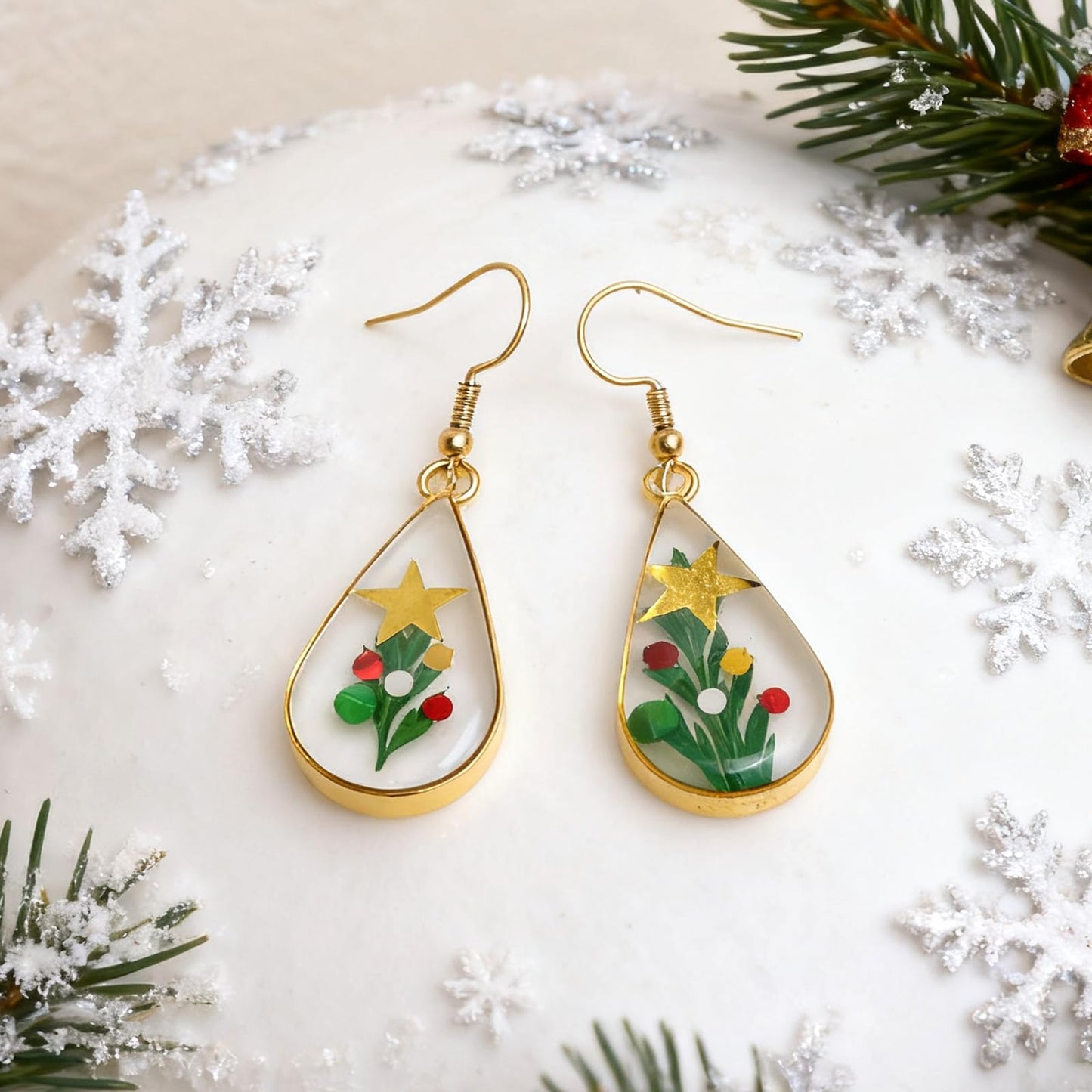 Jean Beau Handmade Pressed Leaf Earrings for Women, Unique Resin Star Green Dried Leaves Gold Plated Teardrop Dangle Drop Nature Floral Earings Fashion Summer Christmas Jewelry Gift