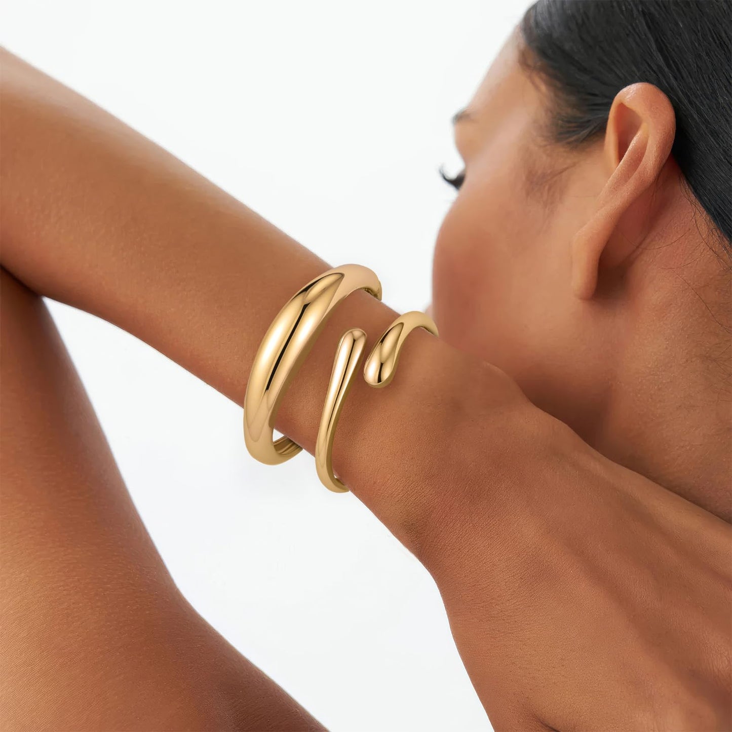 Yowivon Gold Bangles for Women, 2PCS Thin Teardrop and Wave Gold Bracelet Set, Hinged Bangle Bracelets Stack for Women, Non Tarnish Wrist Cuff, Trendy Jewelry Gifts for Christmas Valentine Birthday