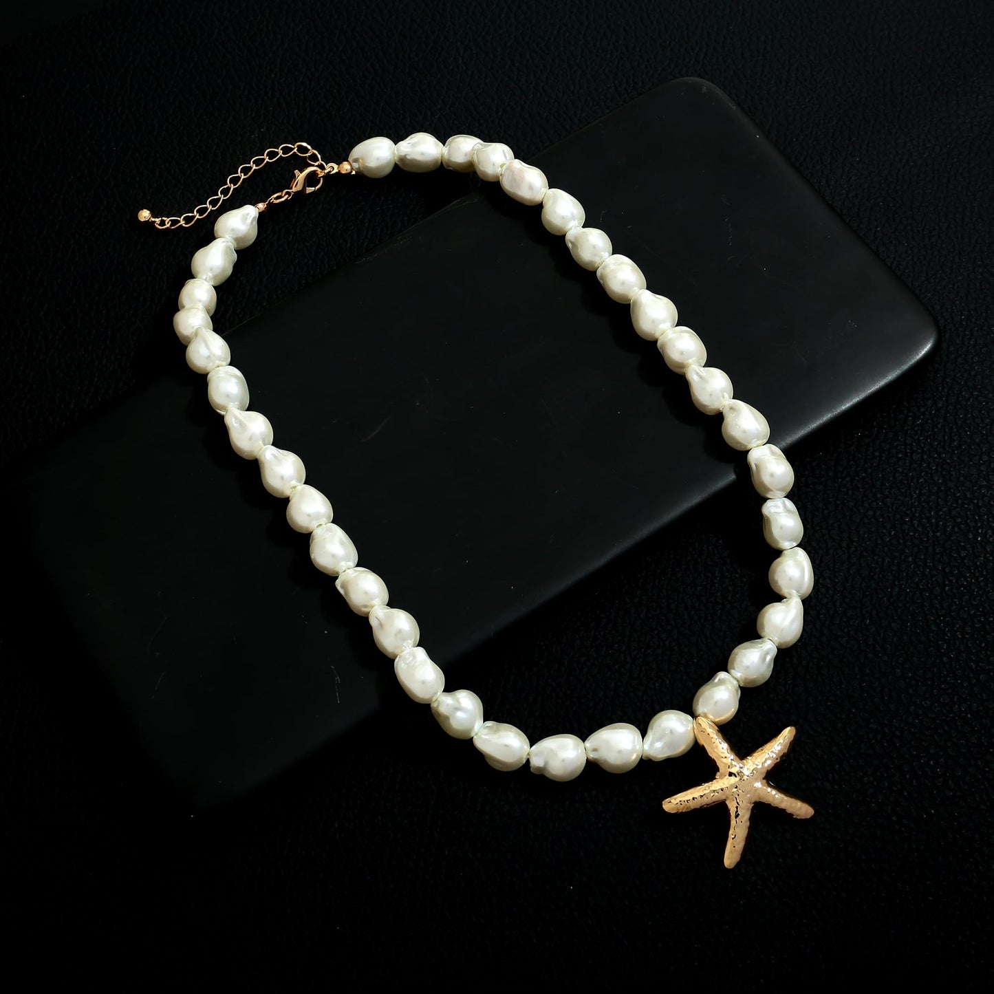WOWORAMA Pearl Starfish Necklace for Women Gold Shell Starfish Pendant Necklaces Baroque Pearl Choker Necklace Adjustable Summer Beach Seashell Necklaces Jewelry