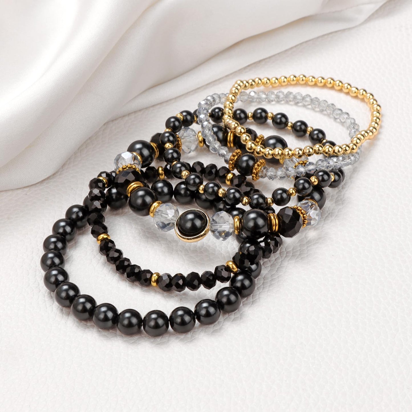 Raicegs 6PCS Beaded Bracelet 14K Gold Pearl Stretch Bracelet Stackable Crystal Beads Bracelets Boho Trendy Jewelry Gift for Women