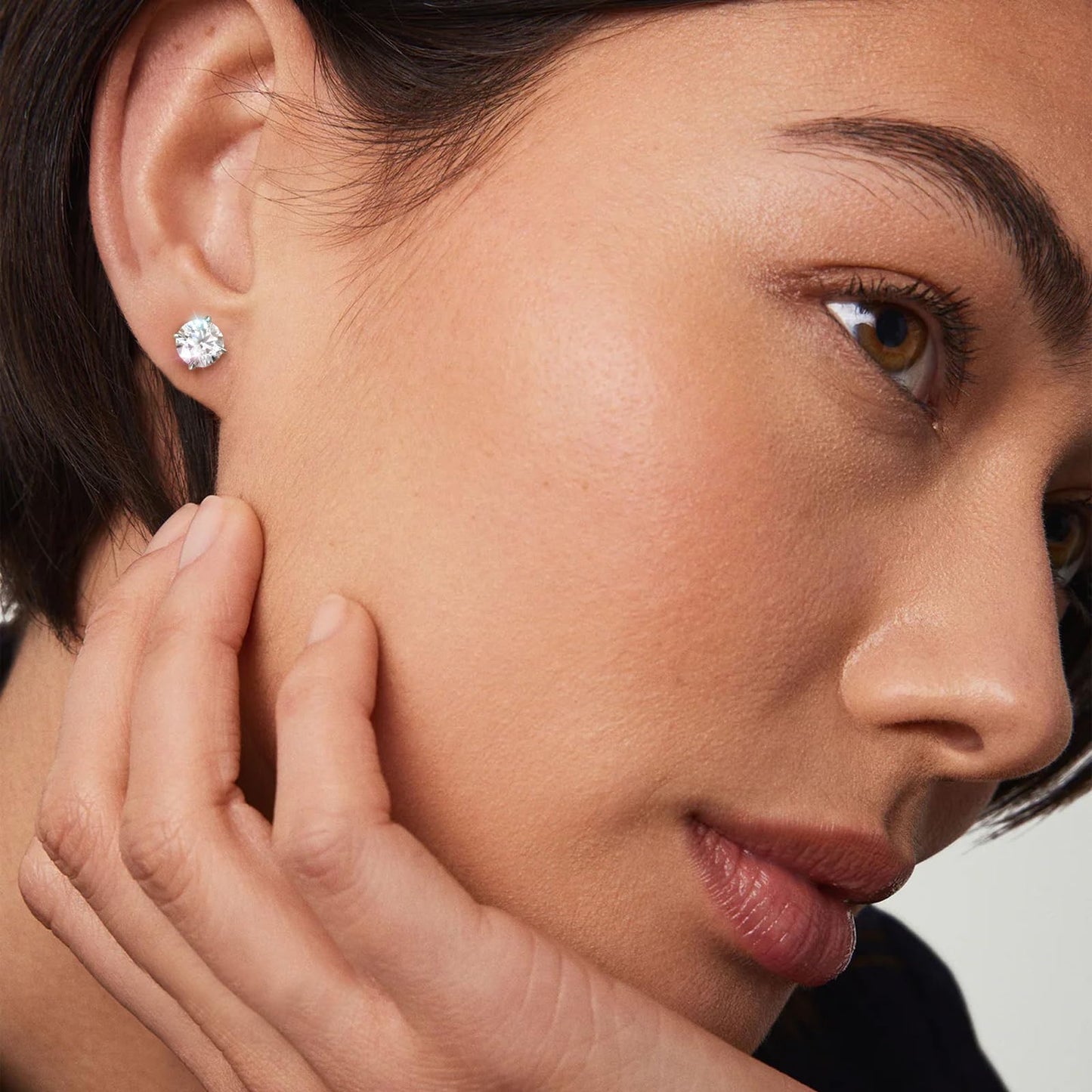 KRKC 0.6-3ct Moissanite Stud Earrings, D Color VVS1 Clarity, Lab Created Diamond Stud Earring for Women, 14K White Gold S925 Sterling Silver Earrings Friction Back for Women Men, Hypoallergenic