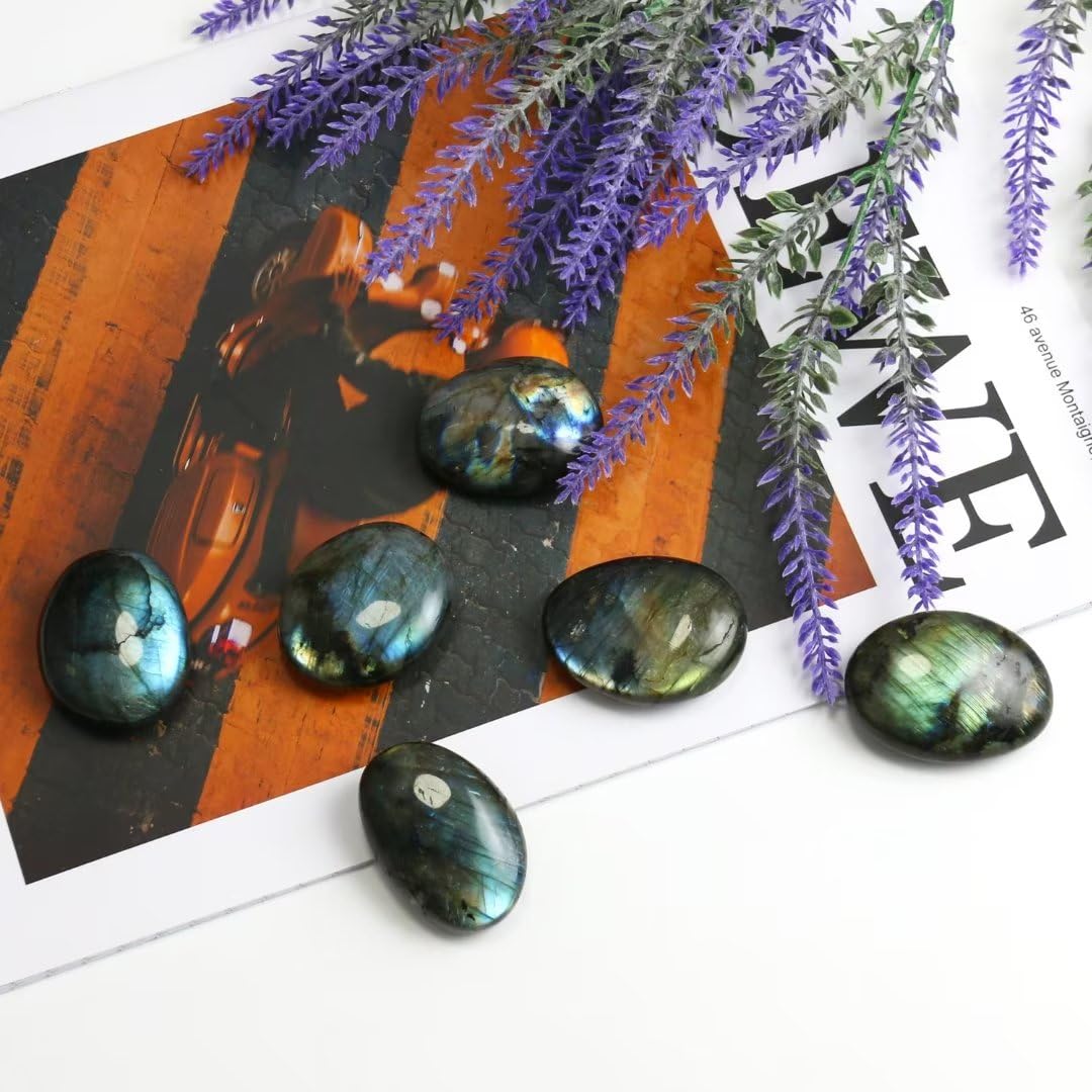 Namzi Tumbled Polished Natural Labradorite Stone Crystals, Palm Stone, Worry Stone, Crystals and Healing Stones Quartz Bulk for Wicca, Reiki, Healing Energy, Chakra Stones, Witchcraft Supplies(1Pcs)