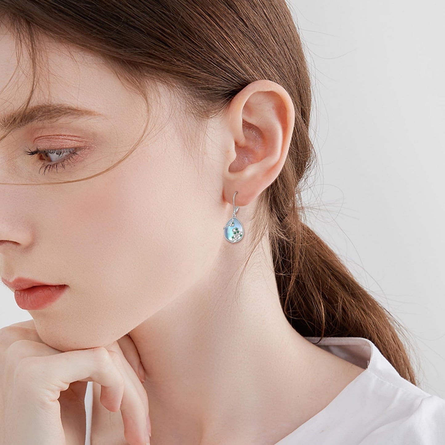 YFN Shamrock Earrings for Women Sterling Silver Four Leaf Clover Earrings Green Heart Cubic Zirconia Irish Shamrock Leverback Earrings Gifts