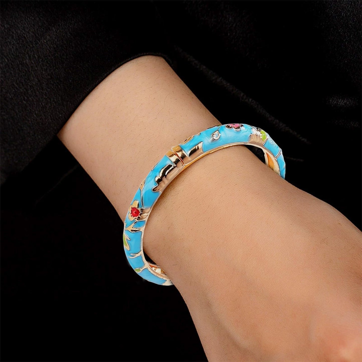 KummerSaprk Vintage Flower Bangle for Women Chinoiserie Cloisonne Bracelet for Women Trendy Women's Bangle Bracelets Cloisonne Jewelry Gifts