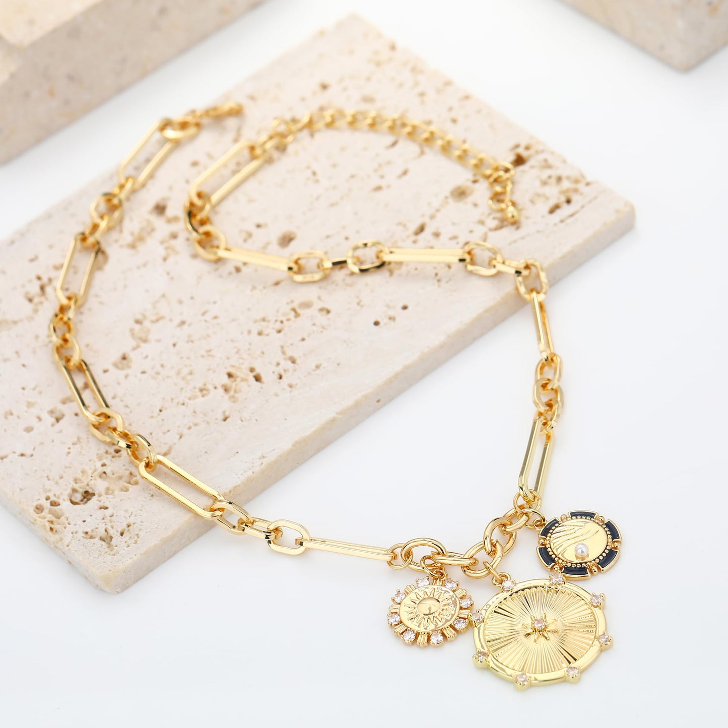 BONJOULRY Chunky Gold-Plated Necklace for Women Charm Necklace for Women Paperclip Chain Sunflower Necklace Chunky Jewelry Fashion Hip Hop Gift