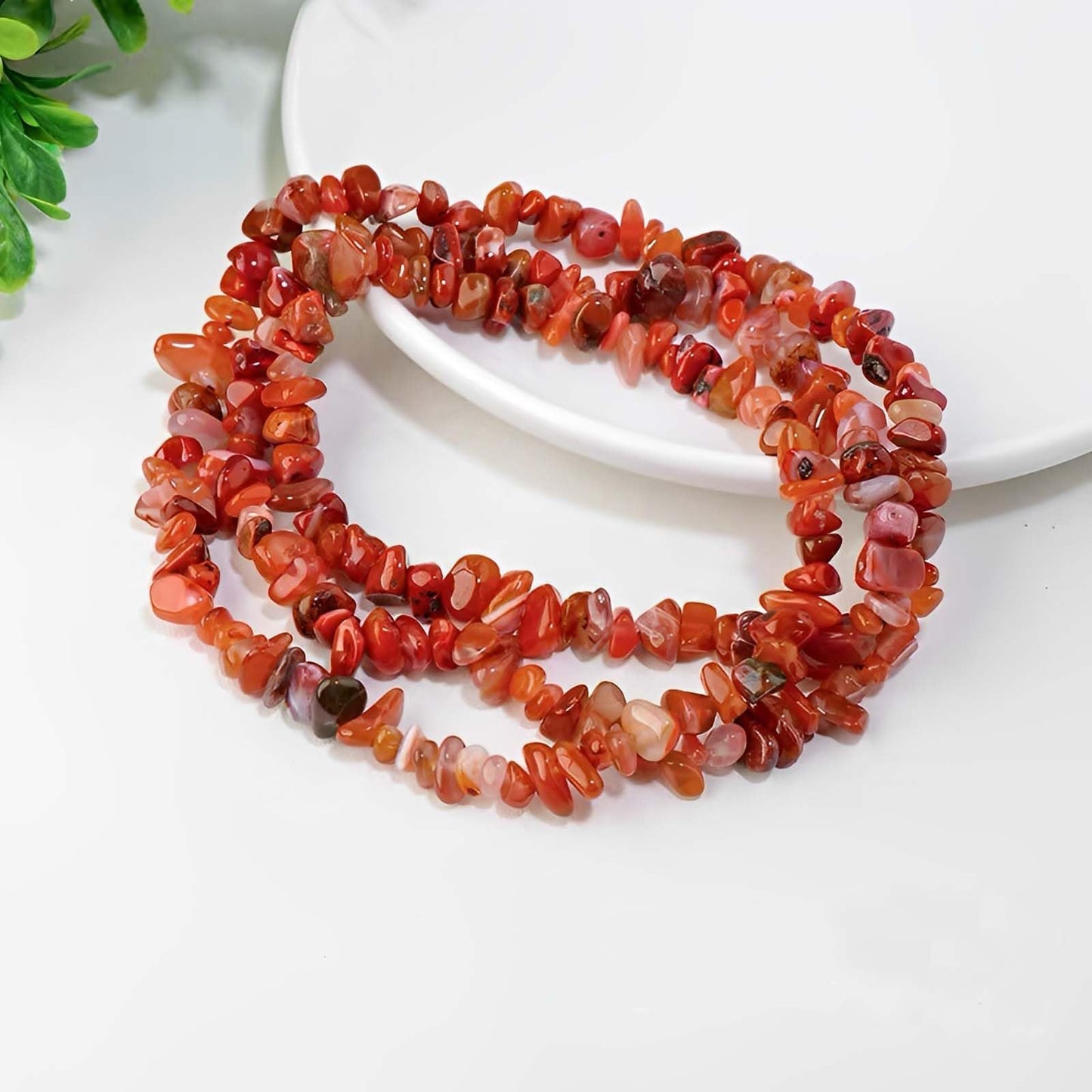 200pcs Natural Chip Stone Beads Gemstone Healing Crystal Loose Rocks Bead Irregular Glass Seed Charm Beads Drilled DIY for Jewelry Bracelet Necklace Earrings Making Crafting Supplies (Red, 5-8mm)