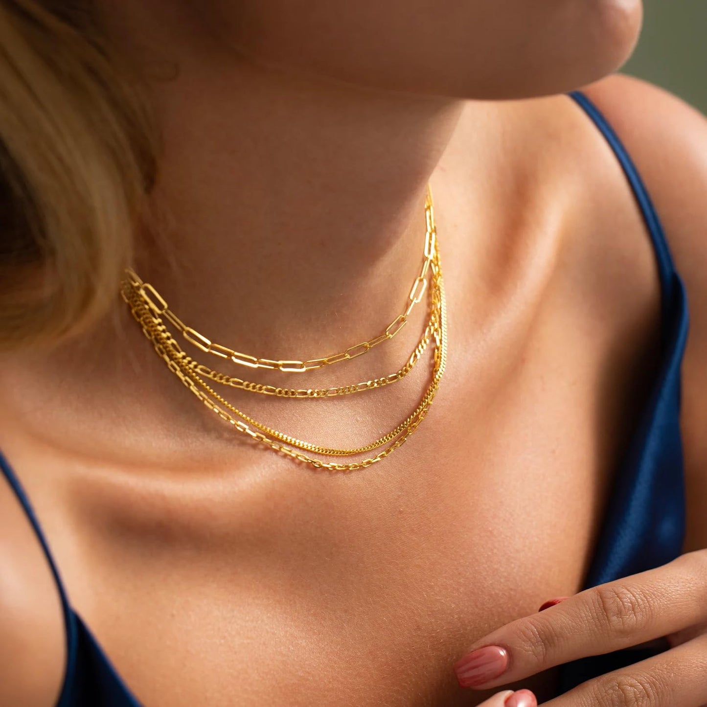 MFRYK Gold Necklaces Stack For Women,14K Gold Plated Simple Layered Choker Necklaces,Stackable Multilayer Gold Small Square Pendant Box Paperclip Chain Layered Necklaces Set Jewelry Gift for Women