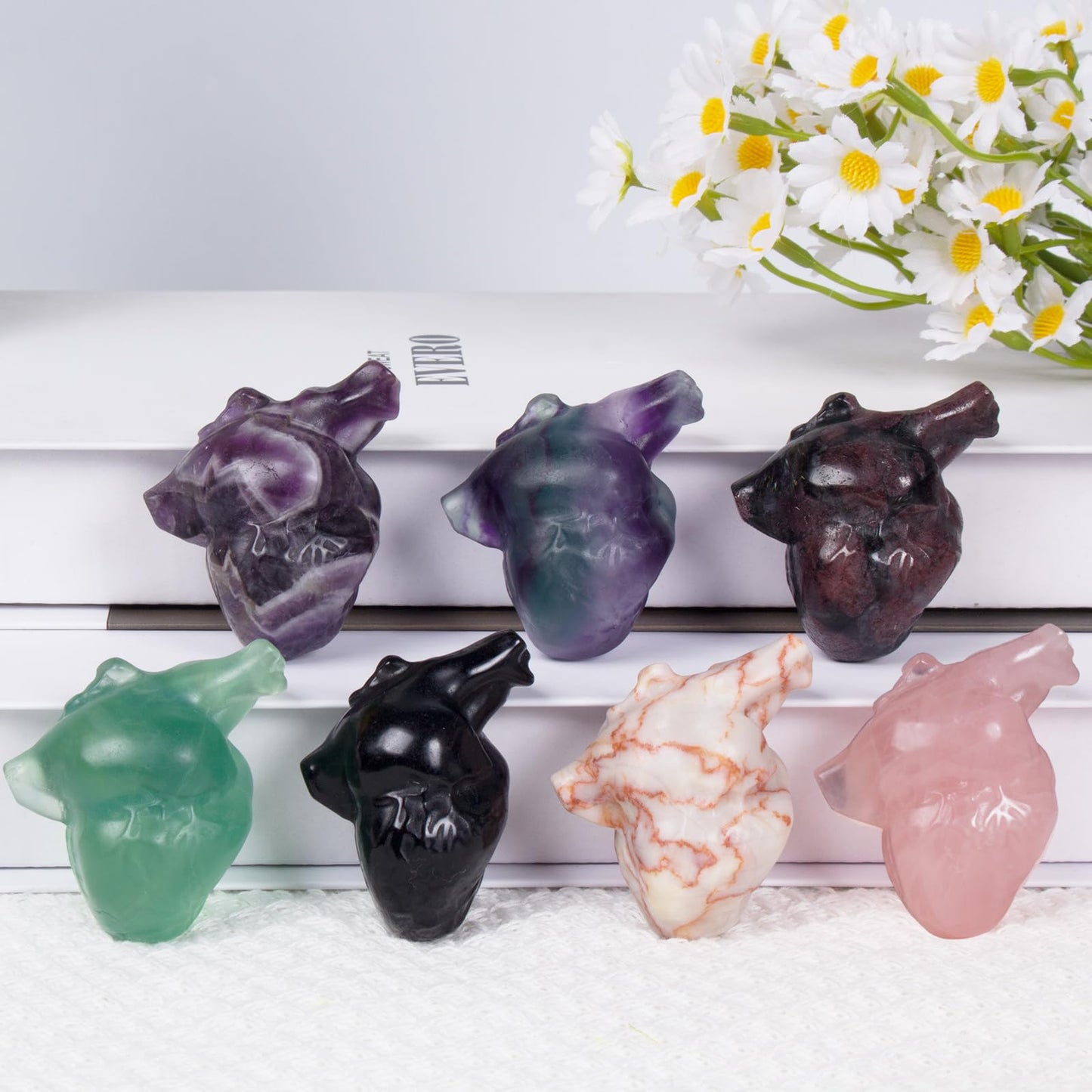 QLRSUXN Fluorite Heart Crystal Figurines, 2.1 Inch Crystal Heart Love Statue for Home Decor, Meditation and Stress Relief, Hand Carved Natural Healing Stone Cardiac Sculpture Spiritual Gift for Women