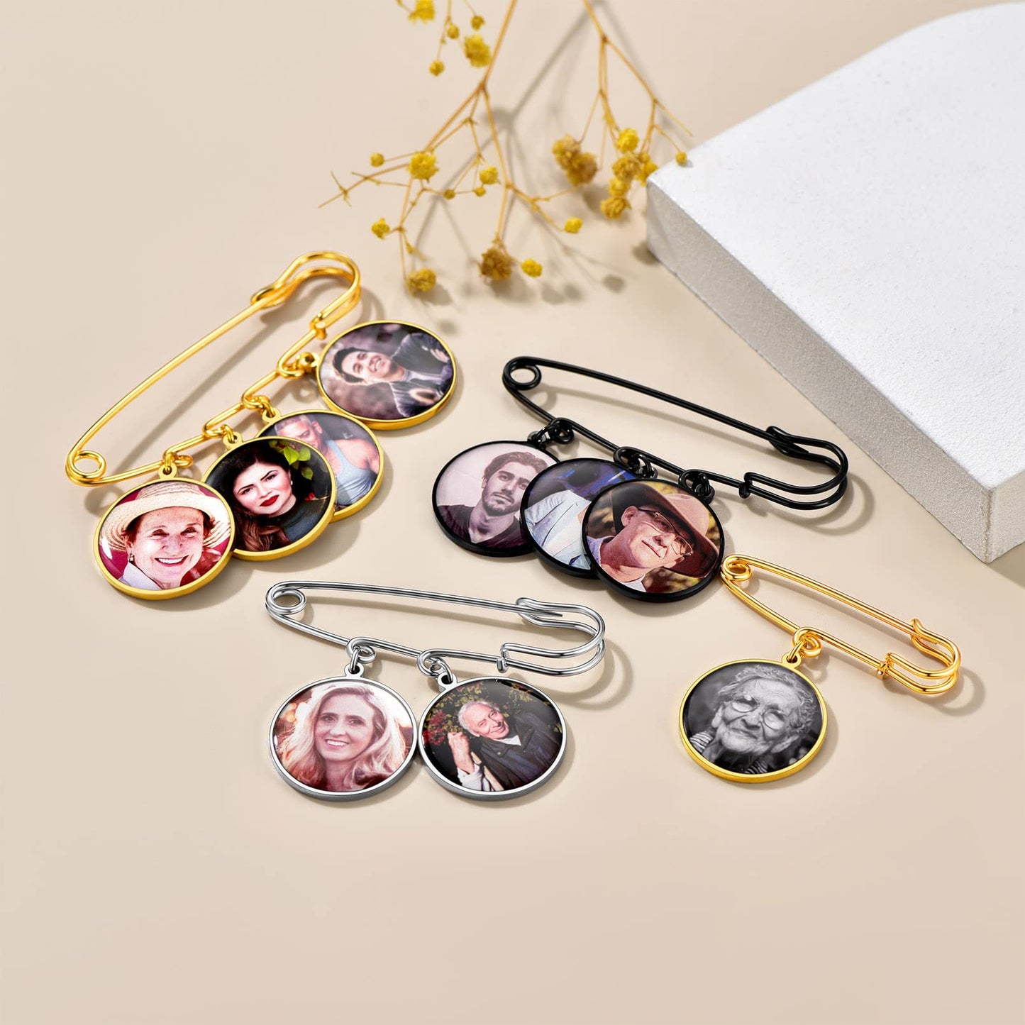 Custom4U Photo Charm for Bouquet Round Shaped Brooch Pins with 3 Pictures Customized Memorial Wedding Jewelry