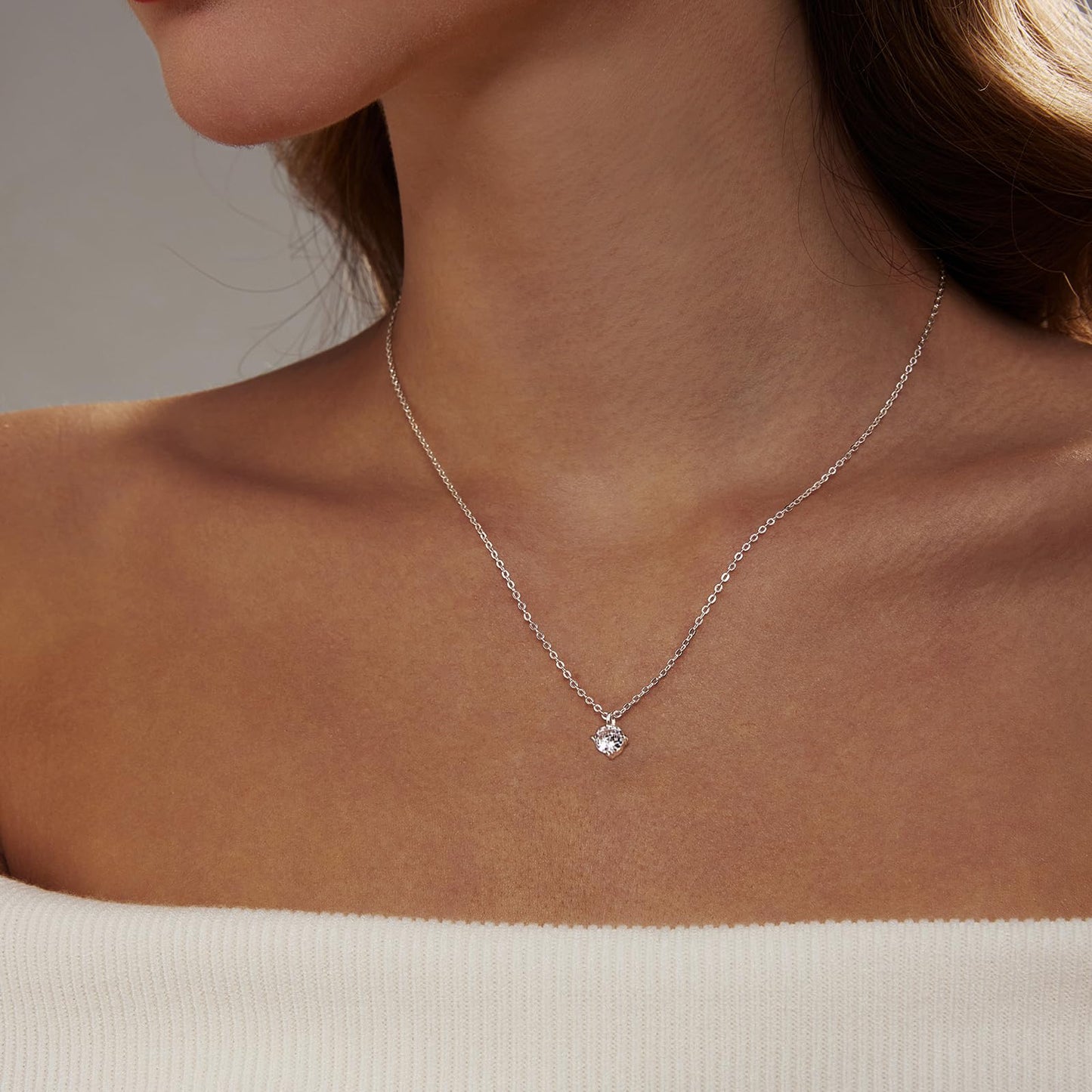 Zeffy Silver Diamond Necklaces for Women, Dainty Pendant Necklace Simple Silver CZ Diamond Necklaces for Women Trendy Silver Necklace Gifts Prom Jewelry