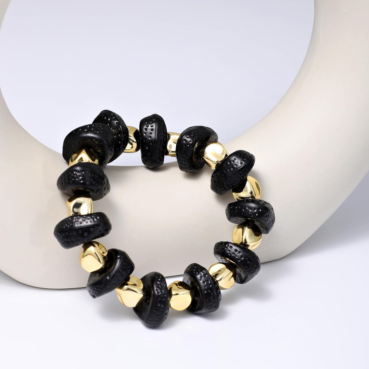 GOOJIDS Simple Beaded Gold Plated Bangles Bracelet Chunky Bamboo Tube Curved Stacking Clear Acrylic Colorful Beads Stretchable Gold Plated Bracelets Set For Women (D-Black&Gold Bracelet)