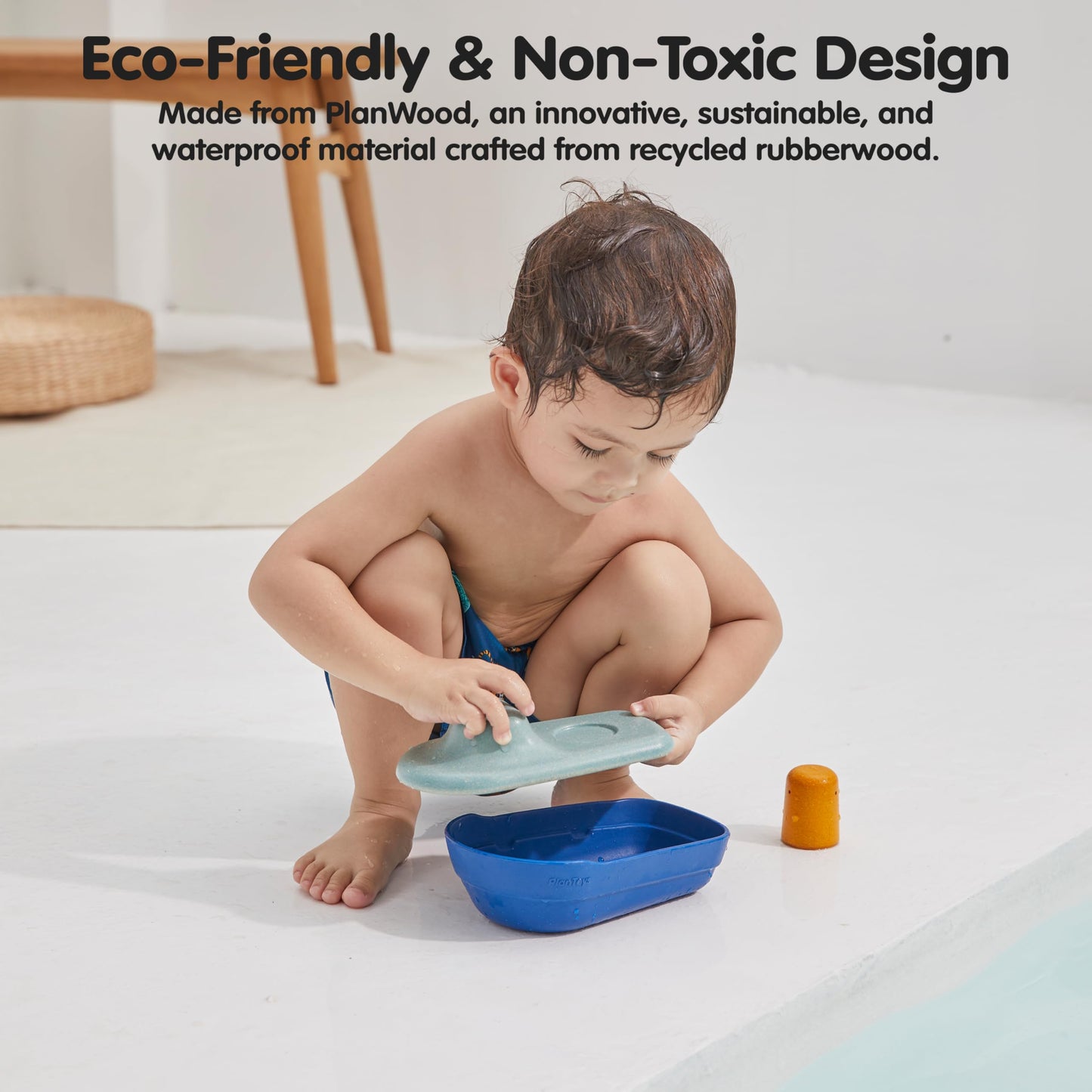 PlanToys® Tugboat Wooden Bath Toy | Eco-Friendly Floating Boat for Kids | Promotes Fine Motor Skills & Imaginative Play | Sustainable Birthday Gift for Bathtime Fun