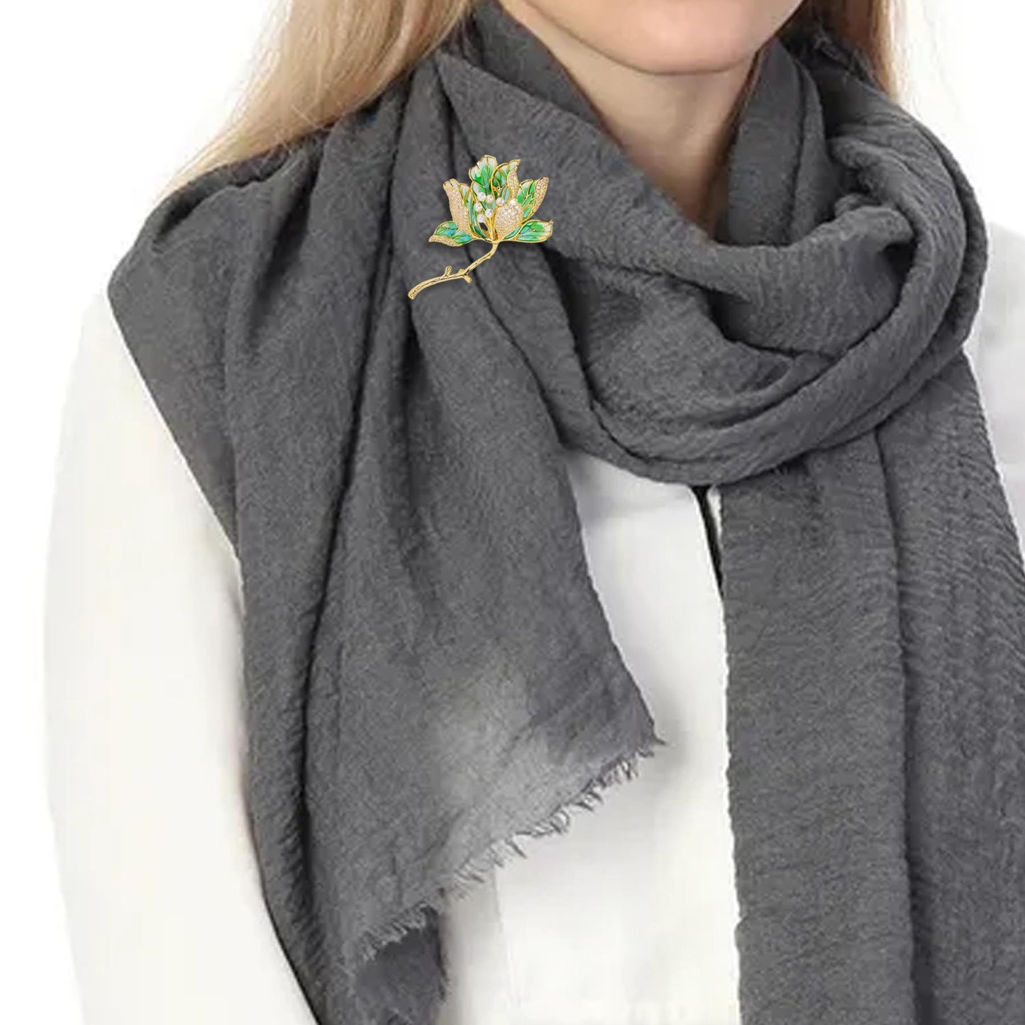 Crystal Flower Brooch Pins for Women Elegant Enamel Rhinestone Floral Brooches Pin Fashion Jewelry for Party Dance Wedding Banquet Brooch for Women Gift (Green Enamel Flower)