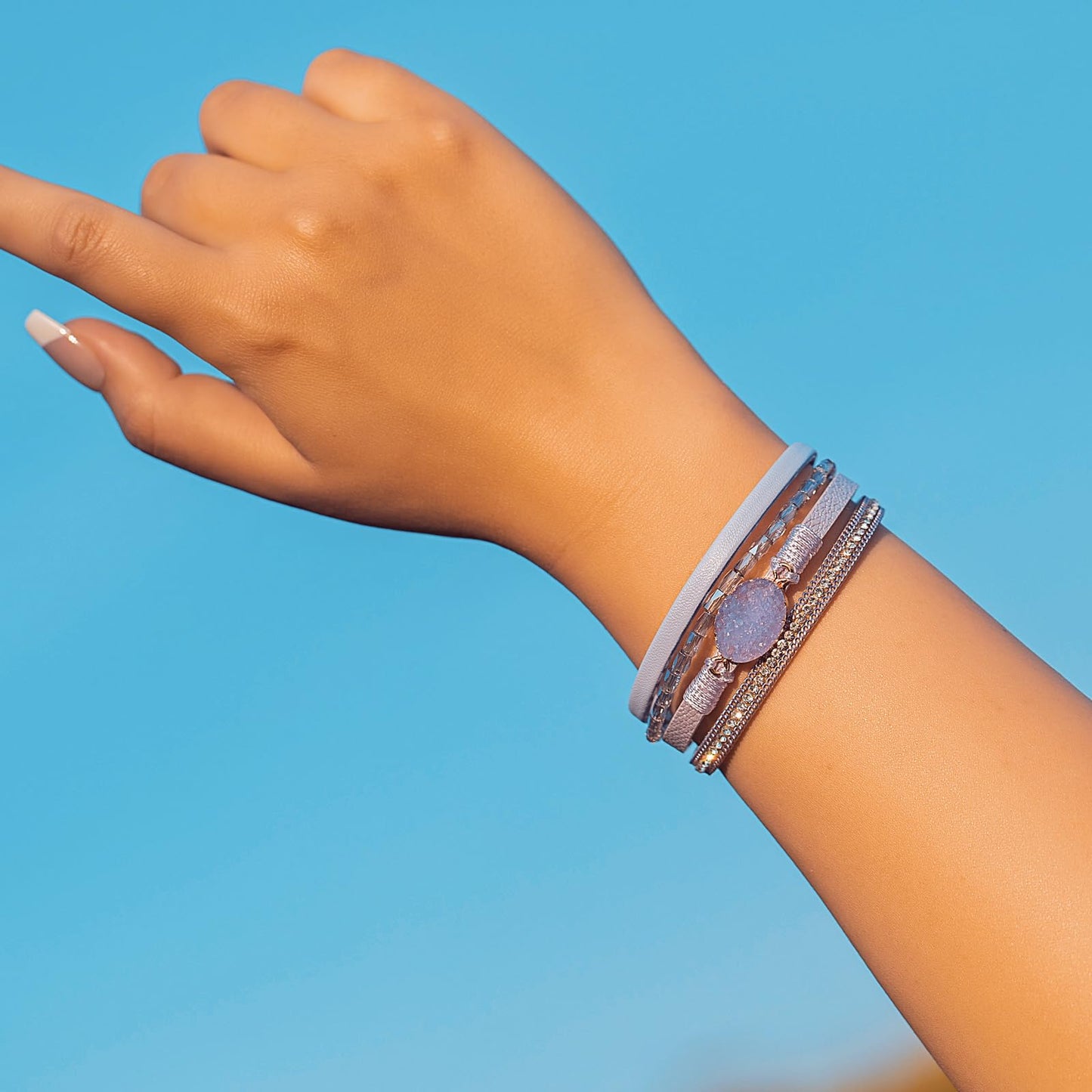 FANCY SHINY Boho Leather Wrap Bracelet Stackable Chunky Crystal Cuff Bracelets with Magnetic Clasp Cowboy Cowgirl Western Summer Beach Outfits Jewelry Gifts for Women (7.7", Purple)