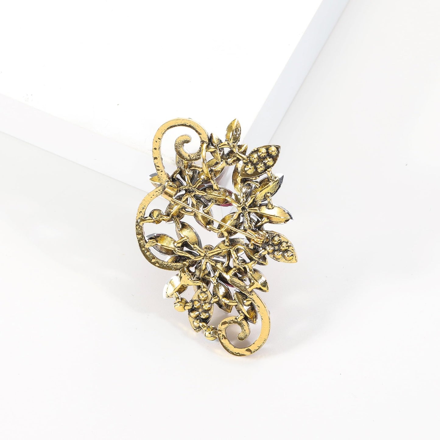 YOQUCOL Vintage Brown Austrian Crystal Rhinestone Flower Shape Brooch Pin For Women