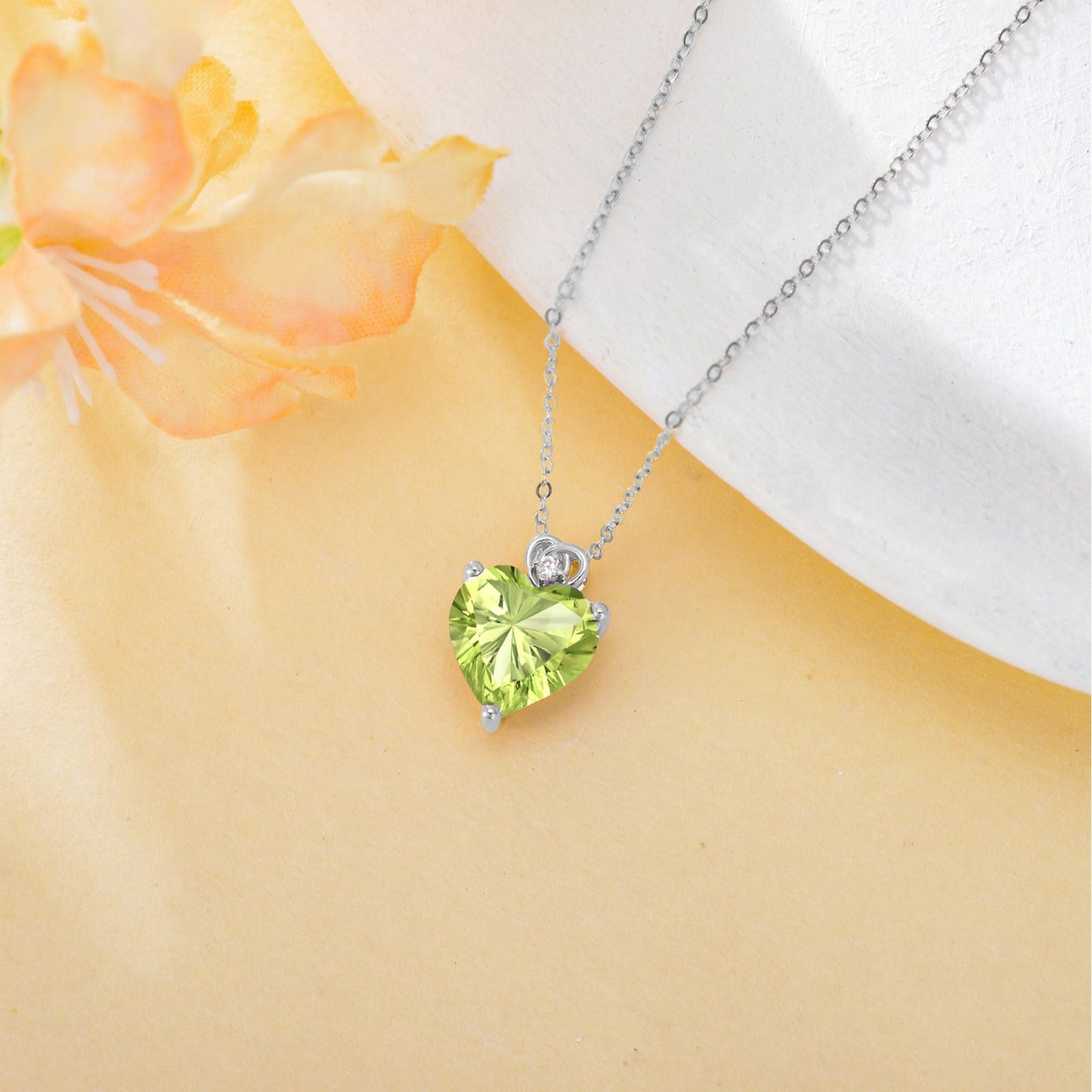 NFYBD 14k White Gold Love Heart Peridot Birthstone Pendant Necklace for Women 3 Carat Heart-cut Created Gemstone Anniversary Birthday Mother's Day Necklaces for Her-aug