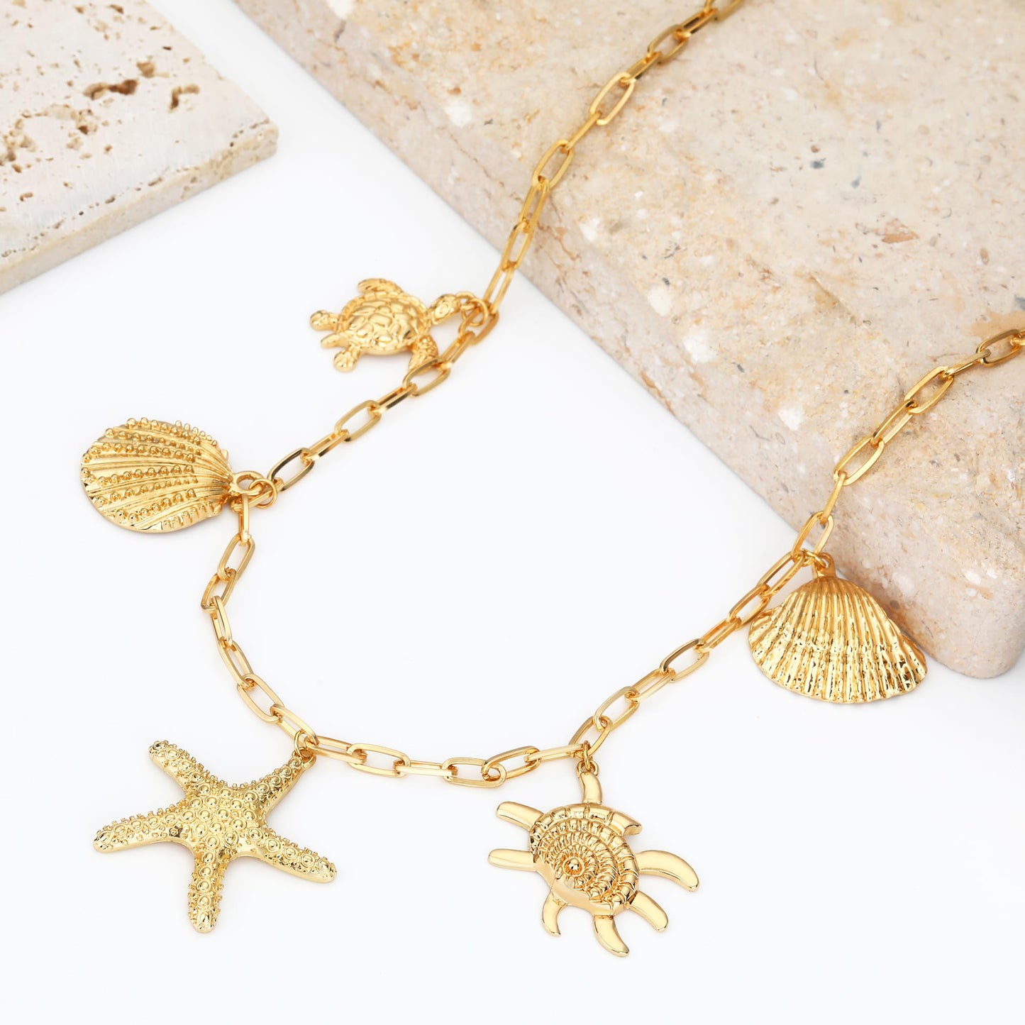 MISS RIGHT Charm Necklace for Women, Chunky Gold Starfish Seashell Shell Conch Turtle Charms Pendant Necklace Paperclip Chain Summer Beach Choker Necklace Jewelry Gifts