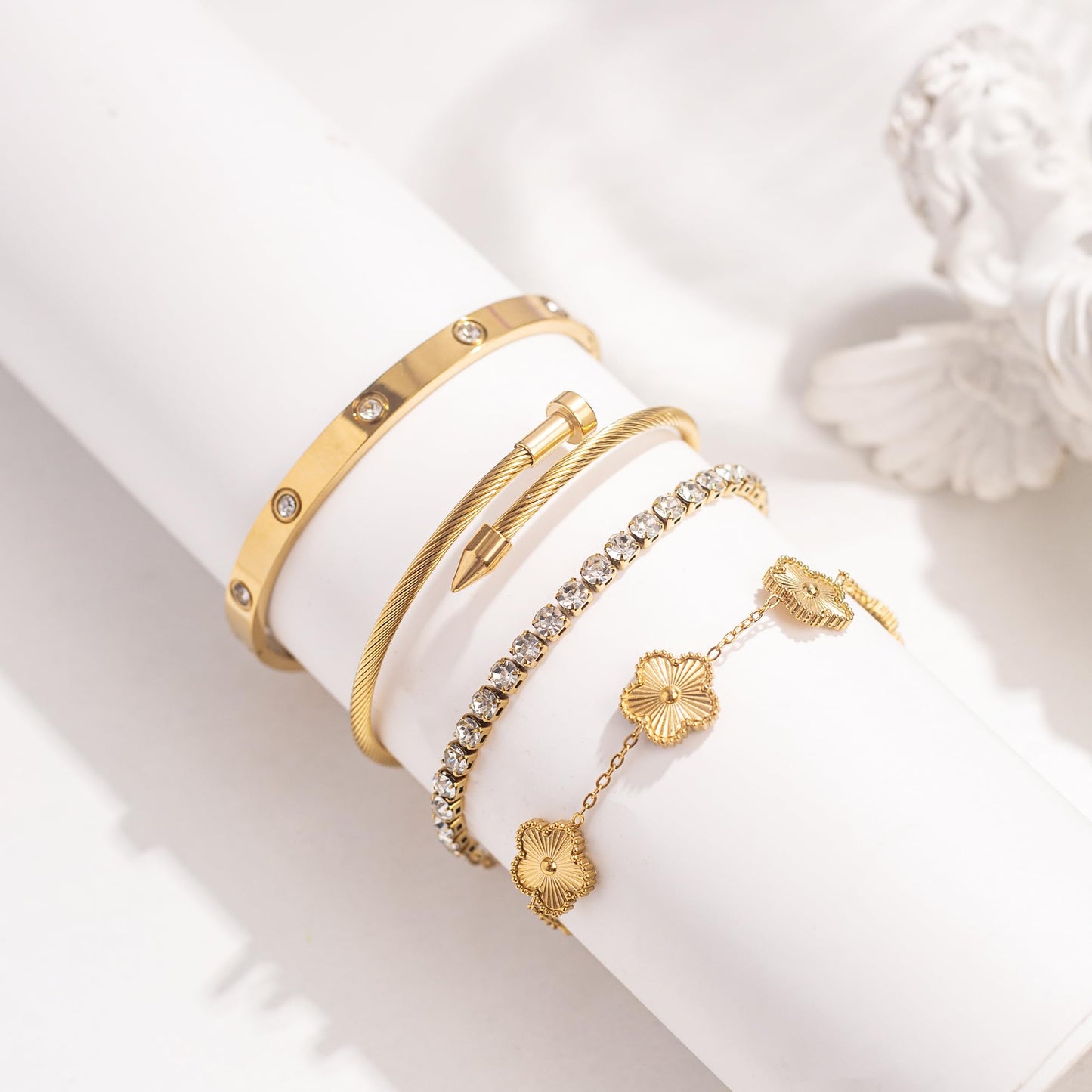 Lamdo 18K Gold Plated Womens Stackable Floral Gold Clover Bracelets Set Love Bangle Bracelets Non Tarnish, Nail Bracelet Set Trendy Jewelry,Gifts for Women's Day and Mother's Day (Gold, One Size)