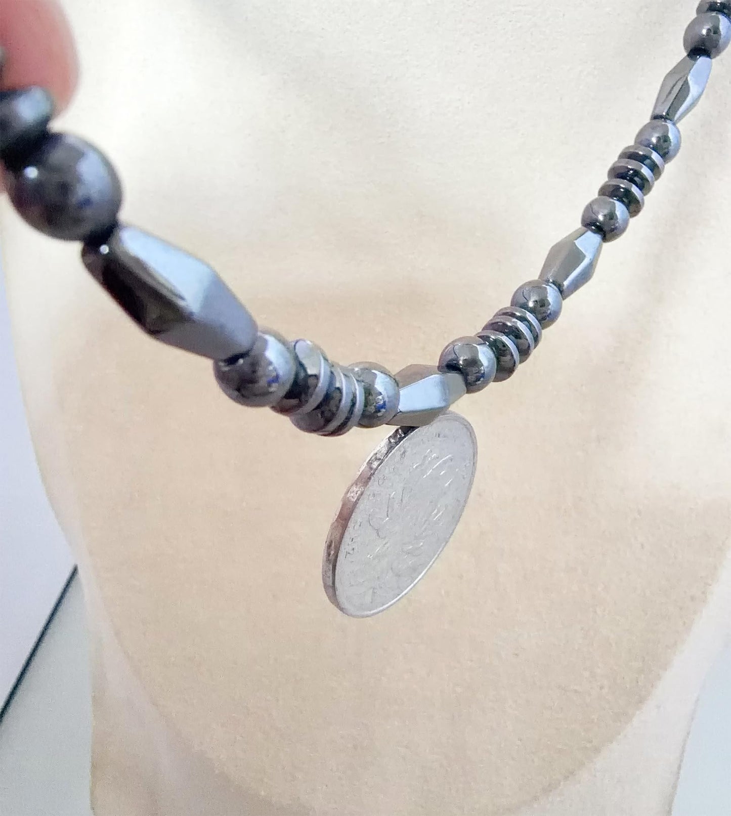 Wzwzmia 5A grade hematite bead magnetic therapy necklace for men and women, healing stone Necklace Jewelry healing stone diamond shape unisex 20"