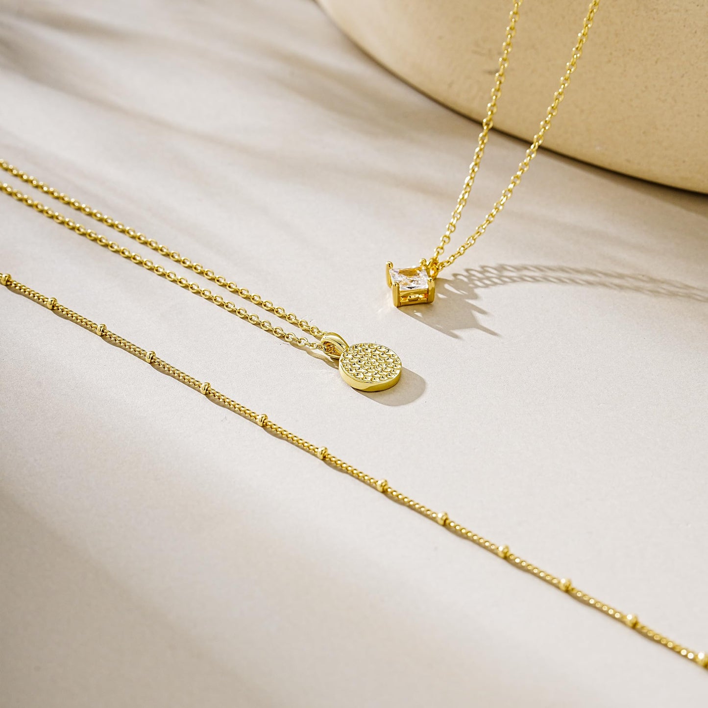 YOIHUR Layered Gold Necklaces for Women, 14K Gold Plated Dainty Stackable Stack Choker Necklaces Trendy Layering Pendant Chain Necklace Set Gold Jewelry for Women Gifts