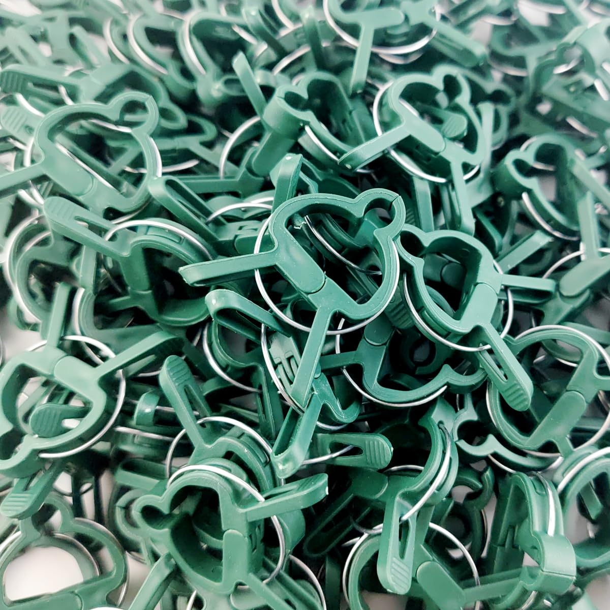 GXXMEI 100PCS Plant Clips Garden Clips for Tomato Cage, Tomatoes Clips Plant Support Clips for Bamboo Stakes, Climbing Plants, Vines, Gentle Plant & Flower Trellis Clips for Plant Stalks, Stems