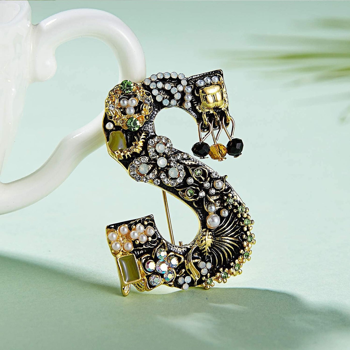 RINHOO Pearl Initial Brooch Pin Crystal A-Z 26 Alphabet Letters Brooch Colorful Enamel Breastpin Pin Jewelry for women Gifts (S)