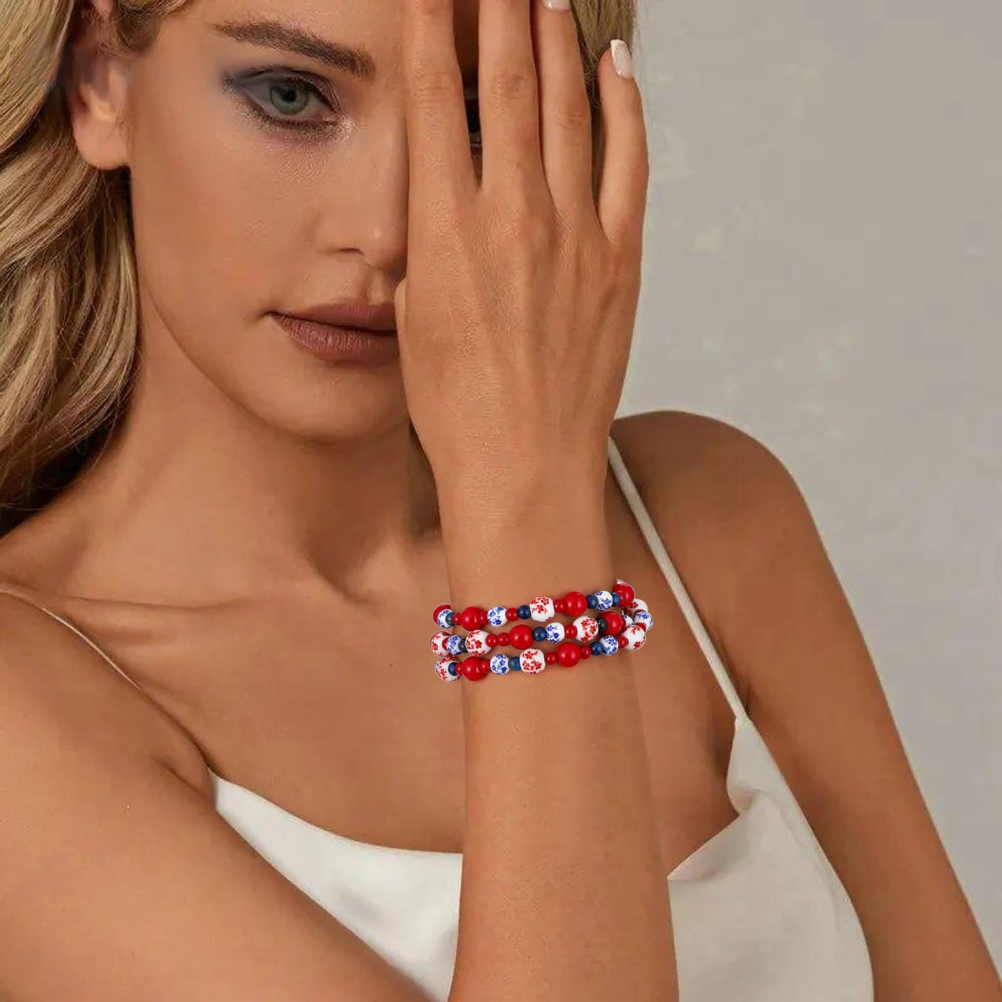 Dainty Bow Charm Beads Bracelet for Women Blue And White Vintage Ceramics Flower Bracelet Handmade Stretch Cute Beaded Romantic stackable Jewelry Gifts