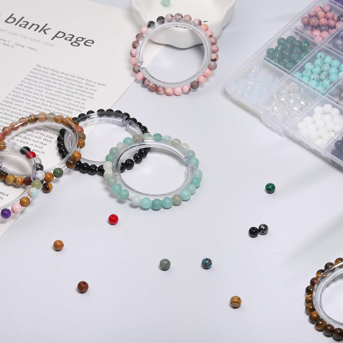 720pcs 6mm Natural Round Stone Beads Gemstone Crystal Loose Beads Smooth Bead for Bracelet Necklace Earring Jewelry Making Kit