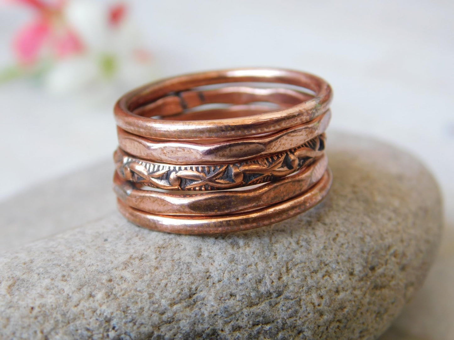 Set of 5 Hand Pure Copper Rings. Made with 100% Pure Raw Untreated Copper. Helps Reduce Finger Joint Pain and Swelling. Tibetan Healing Medicine Ring Set. (US-5)