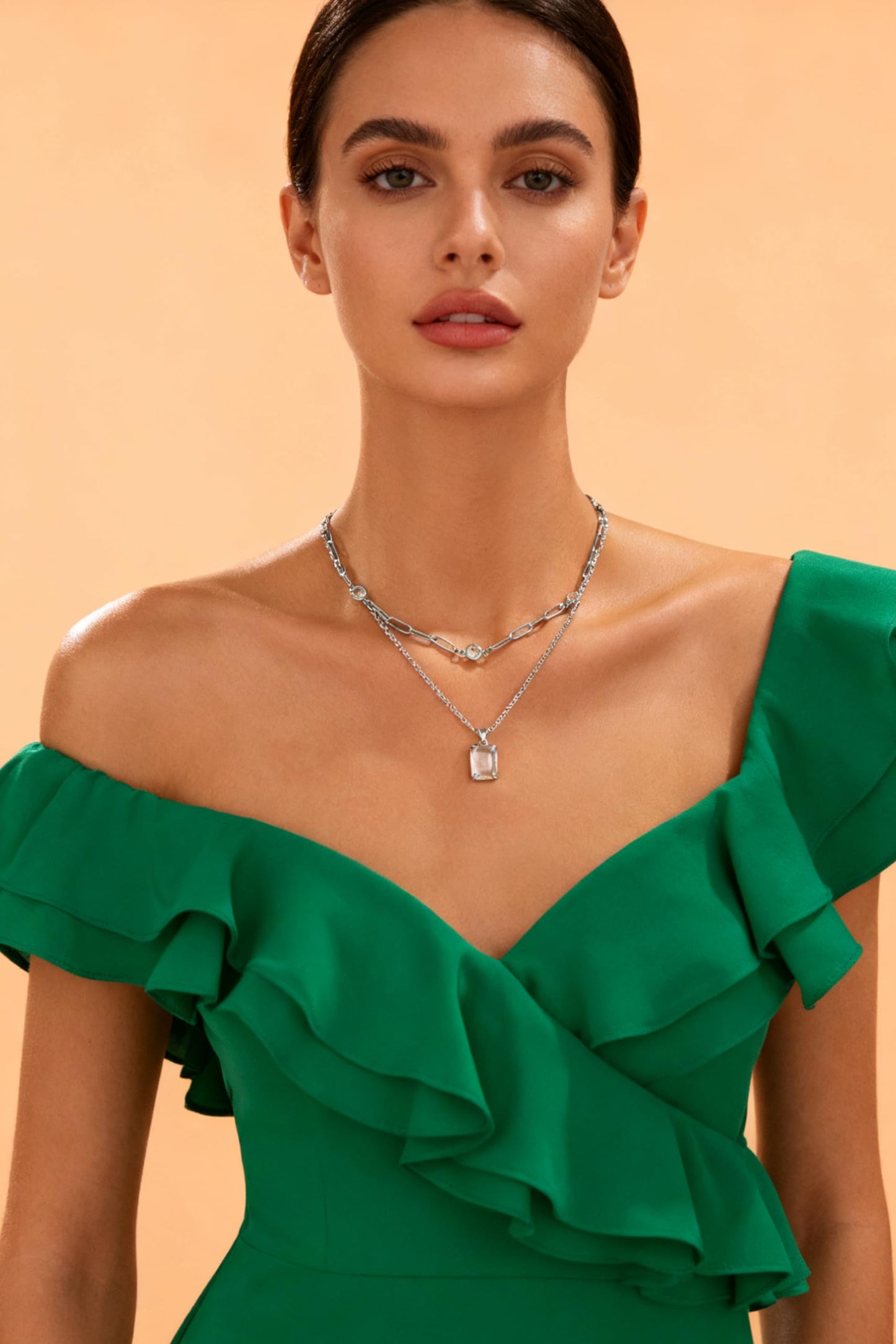VANGETIMI Clear and Silver Layered Pendant Necklaces for Women Crystal Choker Necklace Paperclip Rhinestone Necklace Party Prom Jewelry