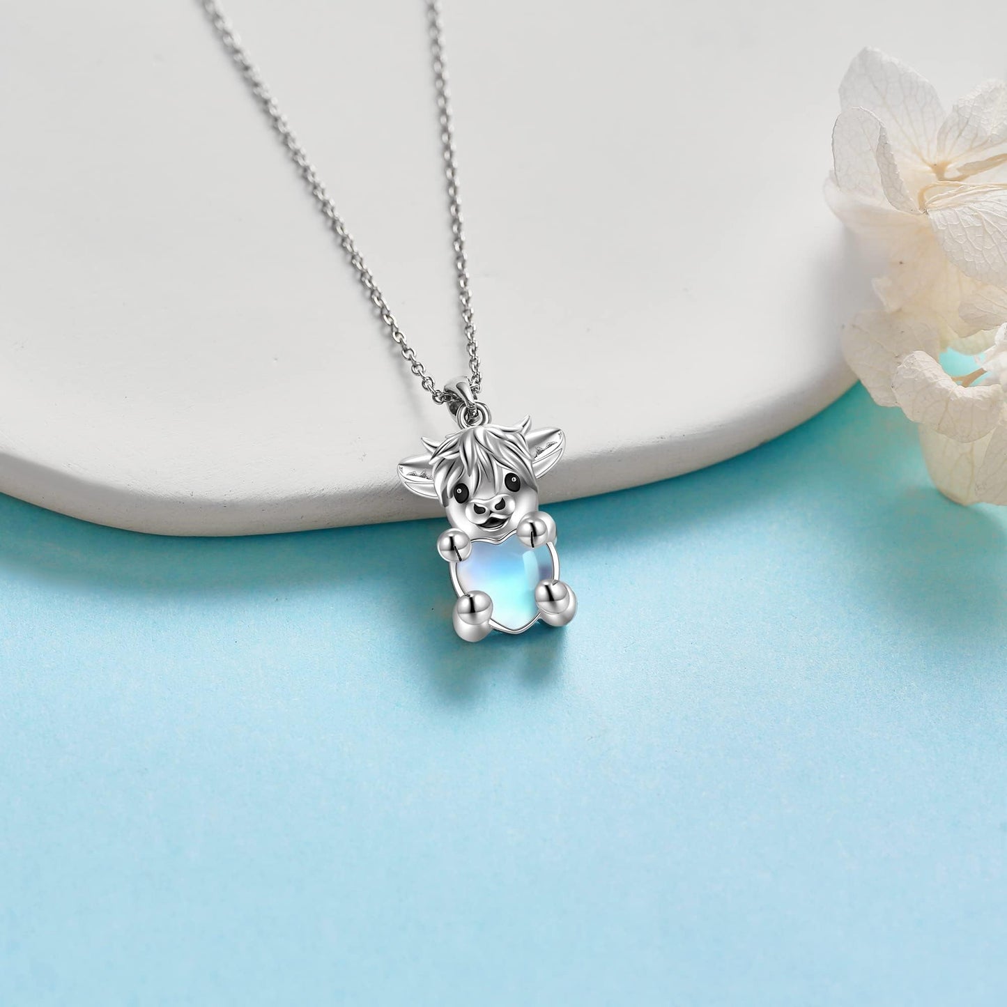 YAFEINI Highland Cow Necklace 925 Sterling Silver Moonstone Highland Cow Pendant Mother's Day Jewelry for Women Mom