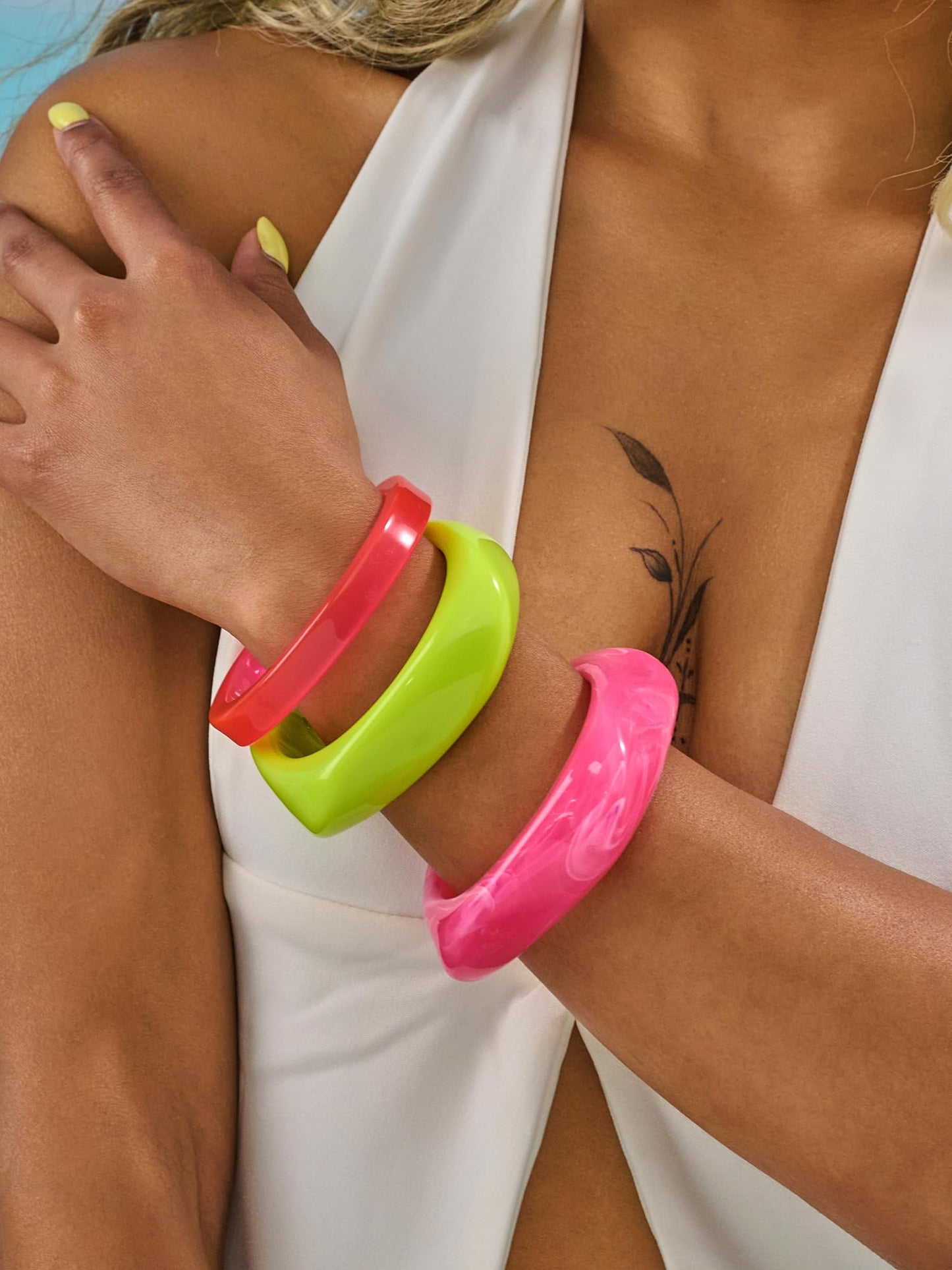 ENSKEFEN 3PCS Colorful Acrylic Resin Bangle Bracelet for Women Wide Chunky Irregular Geometric Acrylic Bracelets Fashion Bold Statement Resin Bangles Jewelry