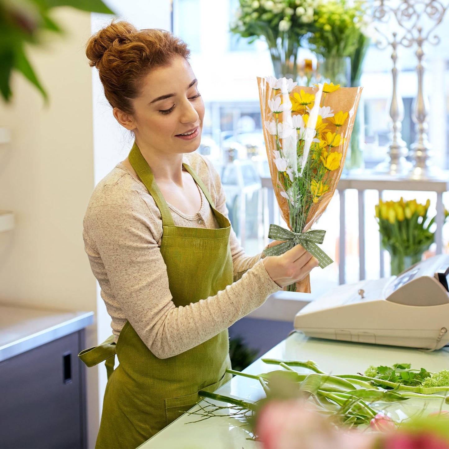 Whaline 50 Pcs Flower Wrapping Bags with Sage Green Ribbon Mother's Day Clear Floral Bouquet Cellophane Sleeves Brown Florist Packaging Supplies for Wedding Graduation Anniversary, 17.9x9.8x3.9 Inch
